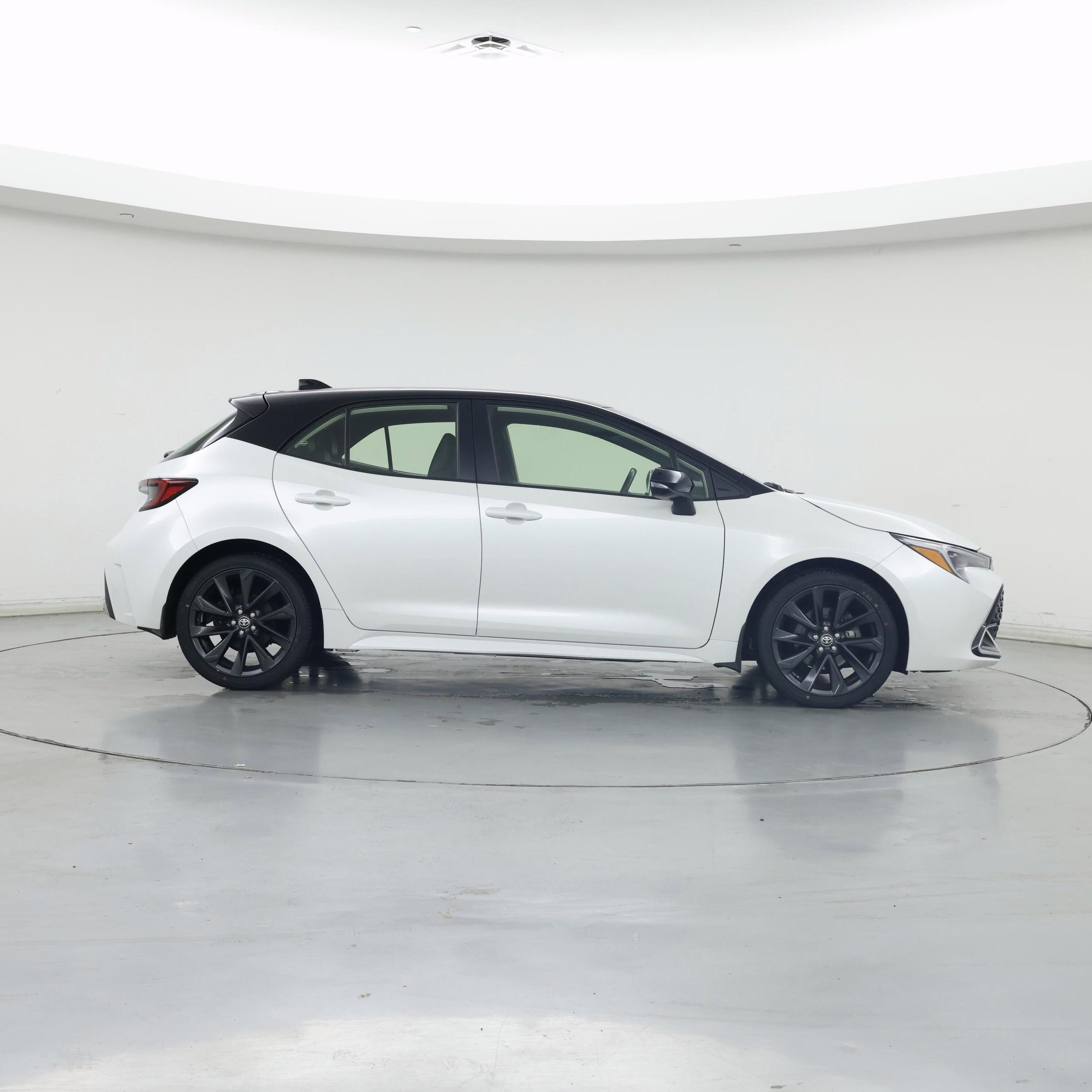 Thumbnail: 2023 Toyota Corolla - 7