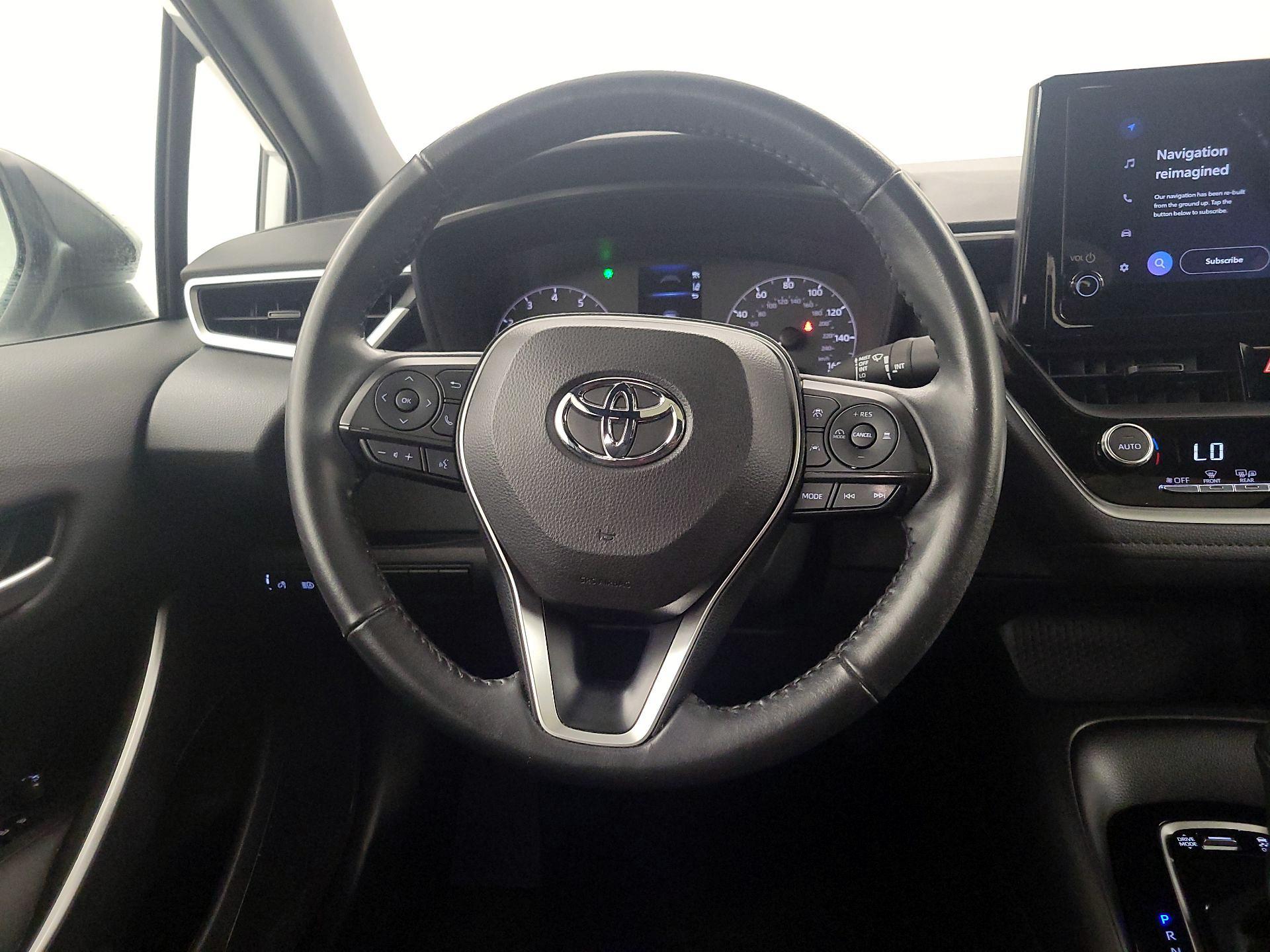 Thumbnail: 2023 Toyota Corolla - 10