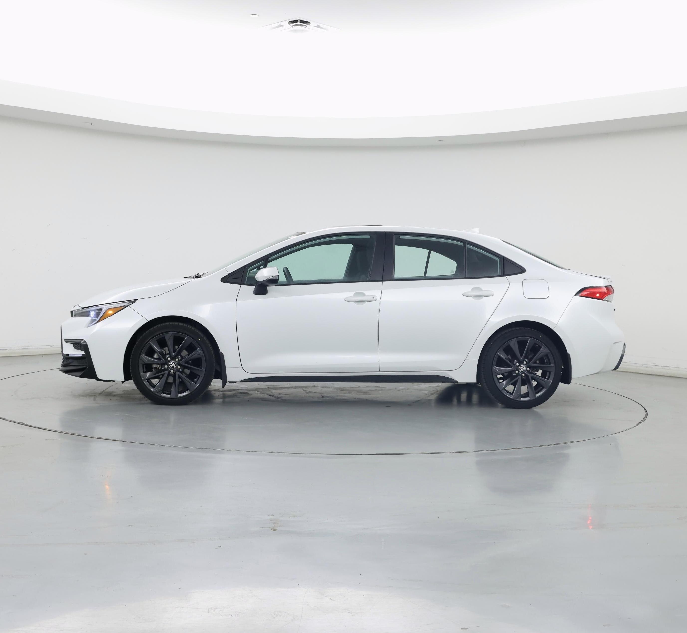 Thumbnail: 2023 Toyota Corolla - 3