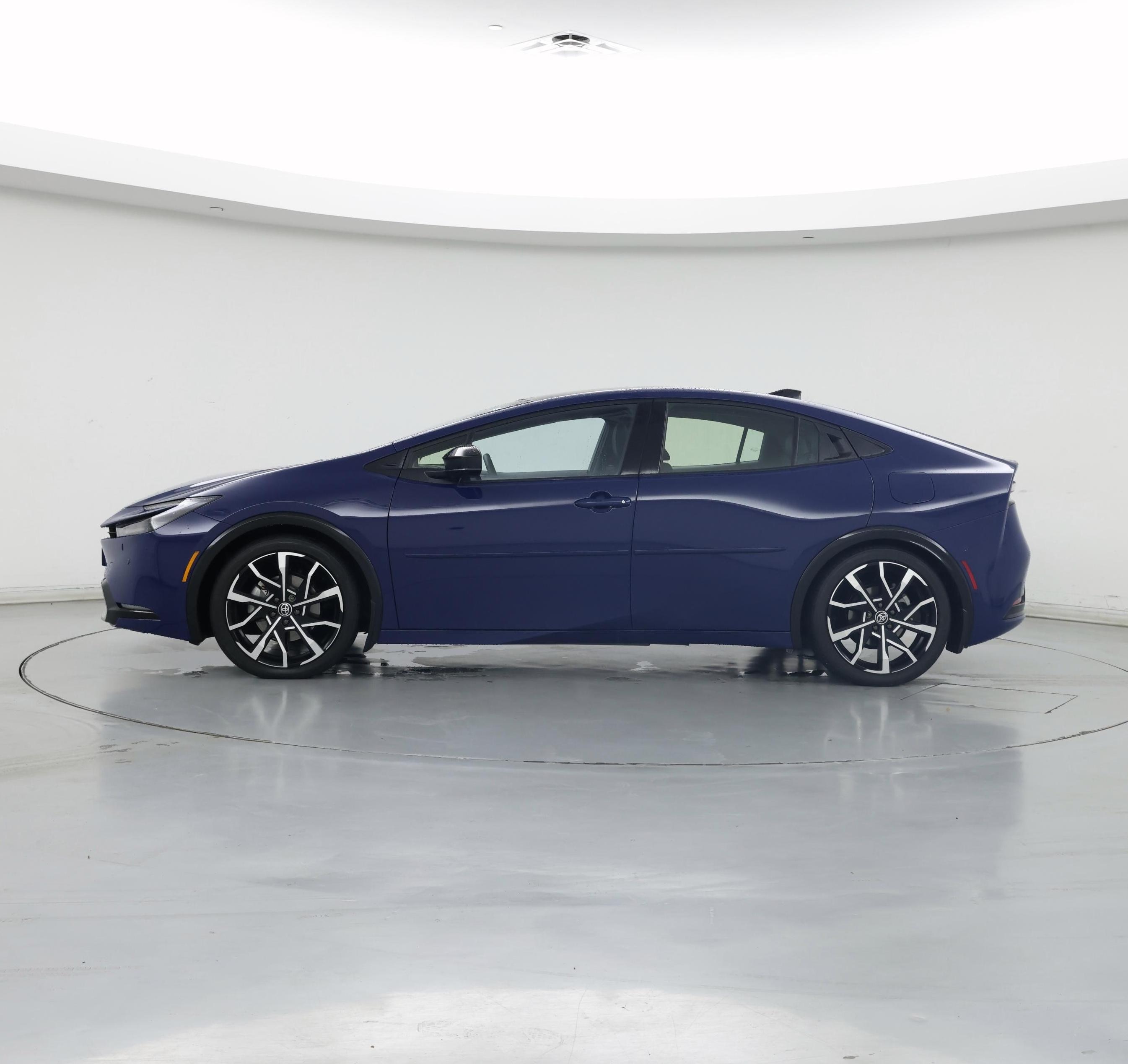Thumbnail: 2024 Toyota Prius Prime - 3