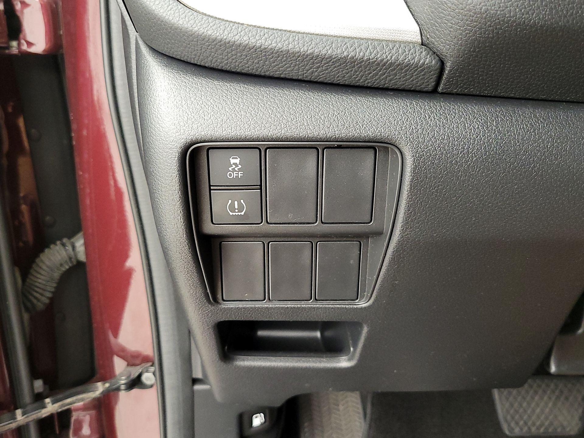 Thumbnail: 2018 Honda CR-V - 13