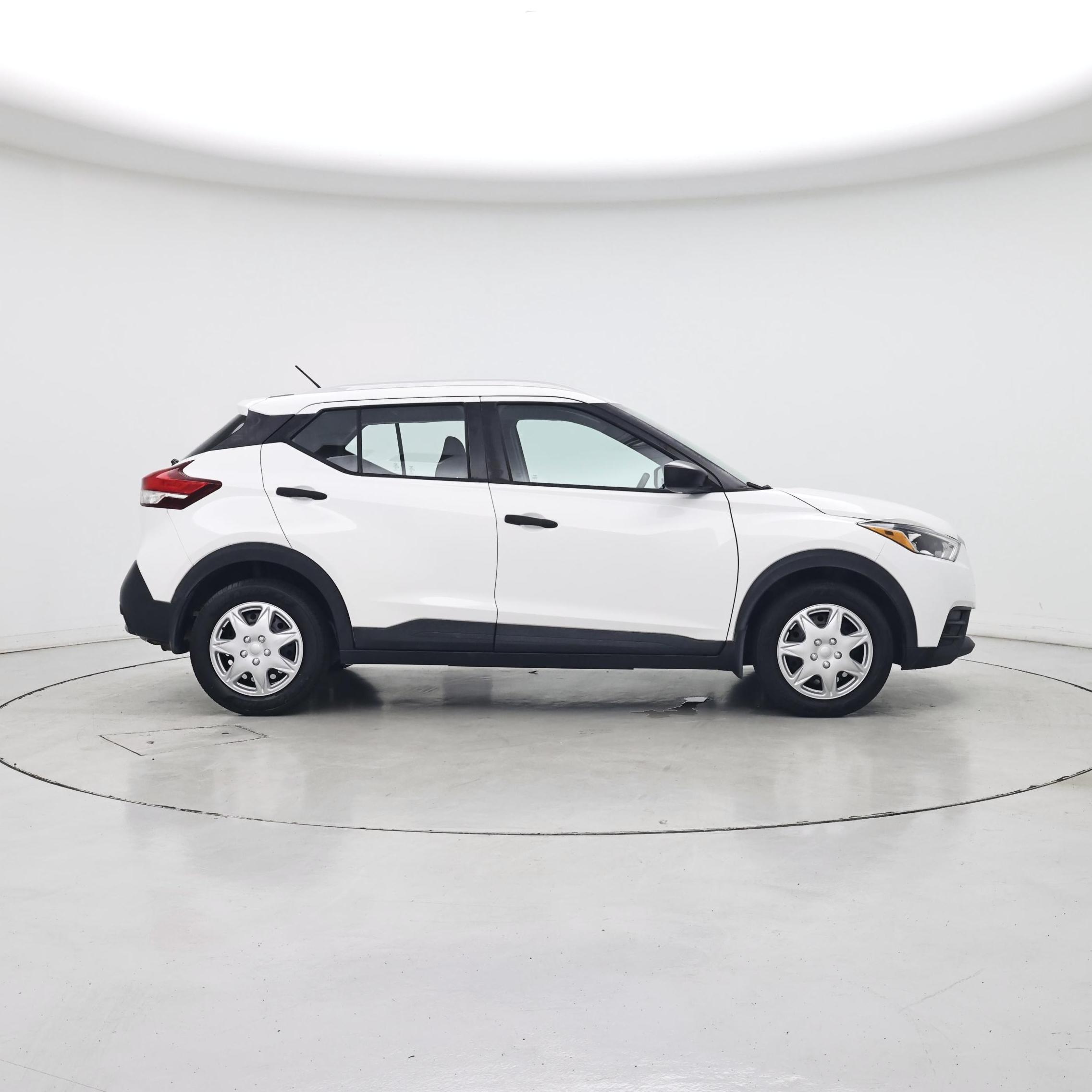 Thumbnail: 2018 Nissan Kicks - 7