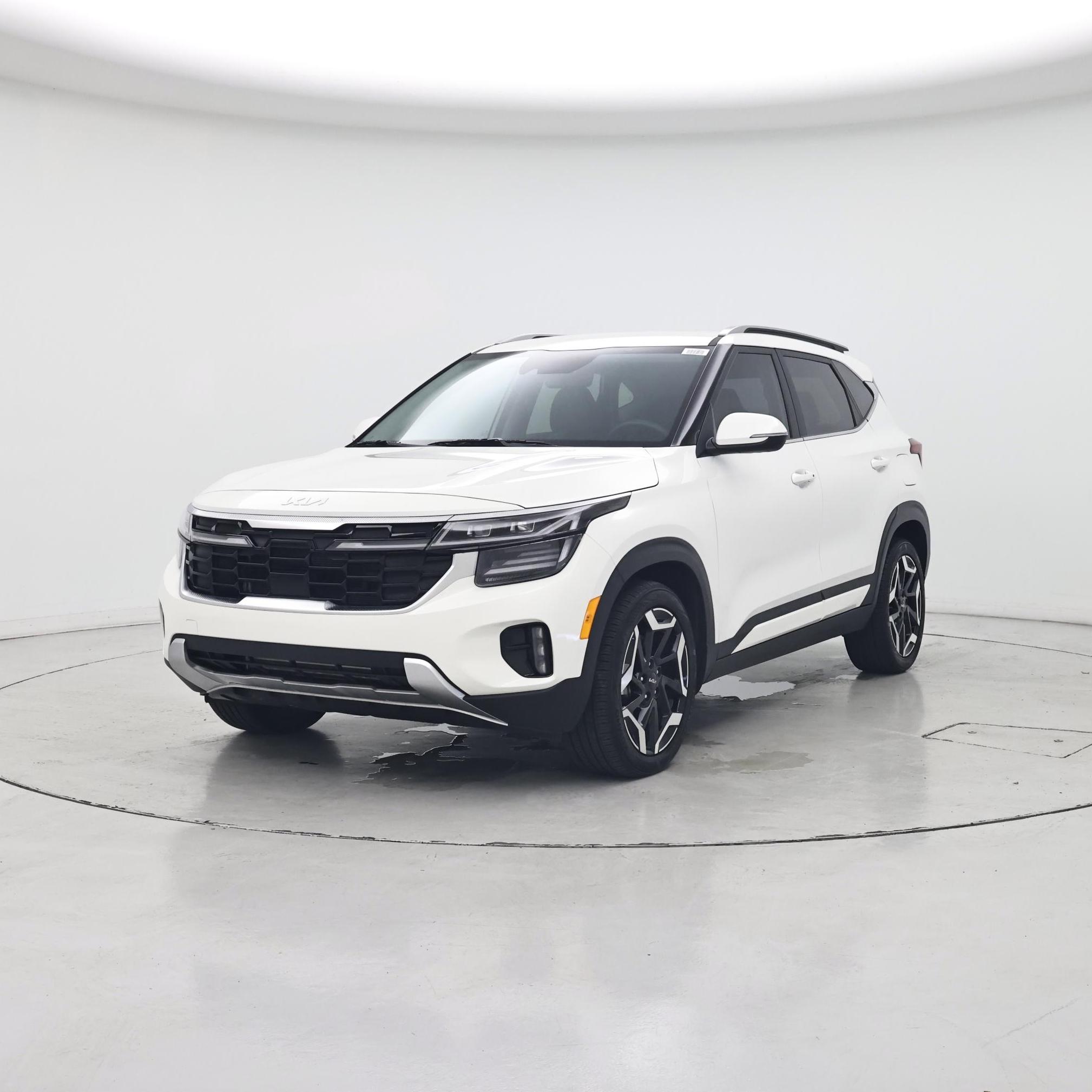 Thumbnail: 2024 Kia Seltos - 4