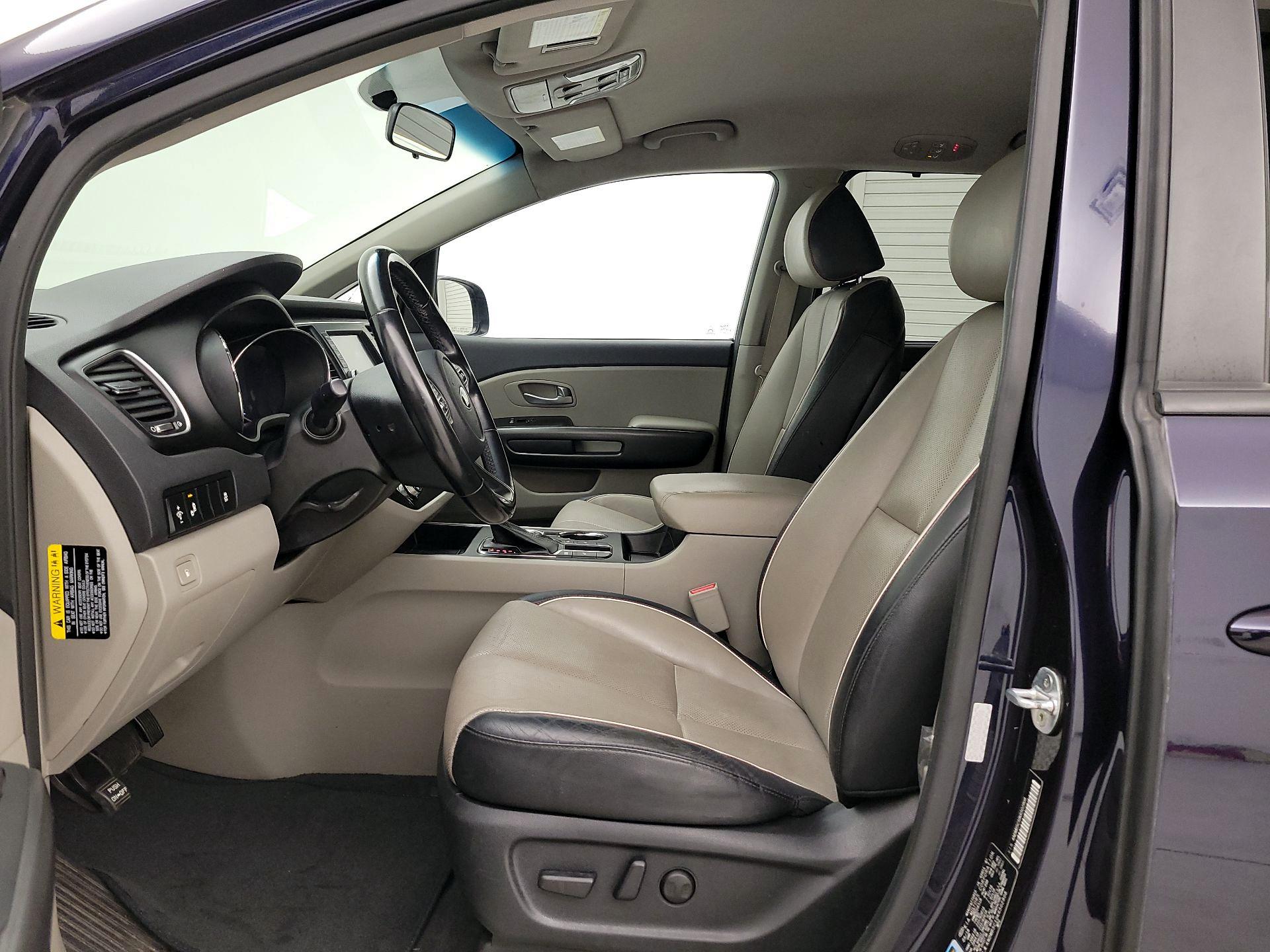 Thumbnail: 2019 Kia Sedona - 11