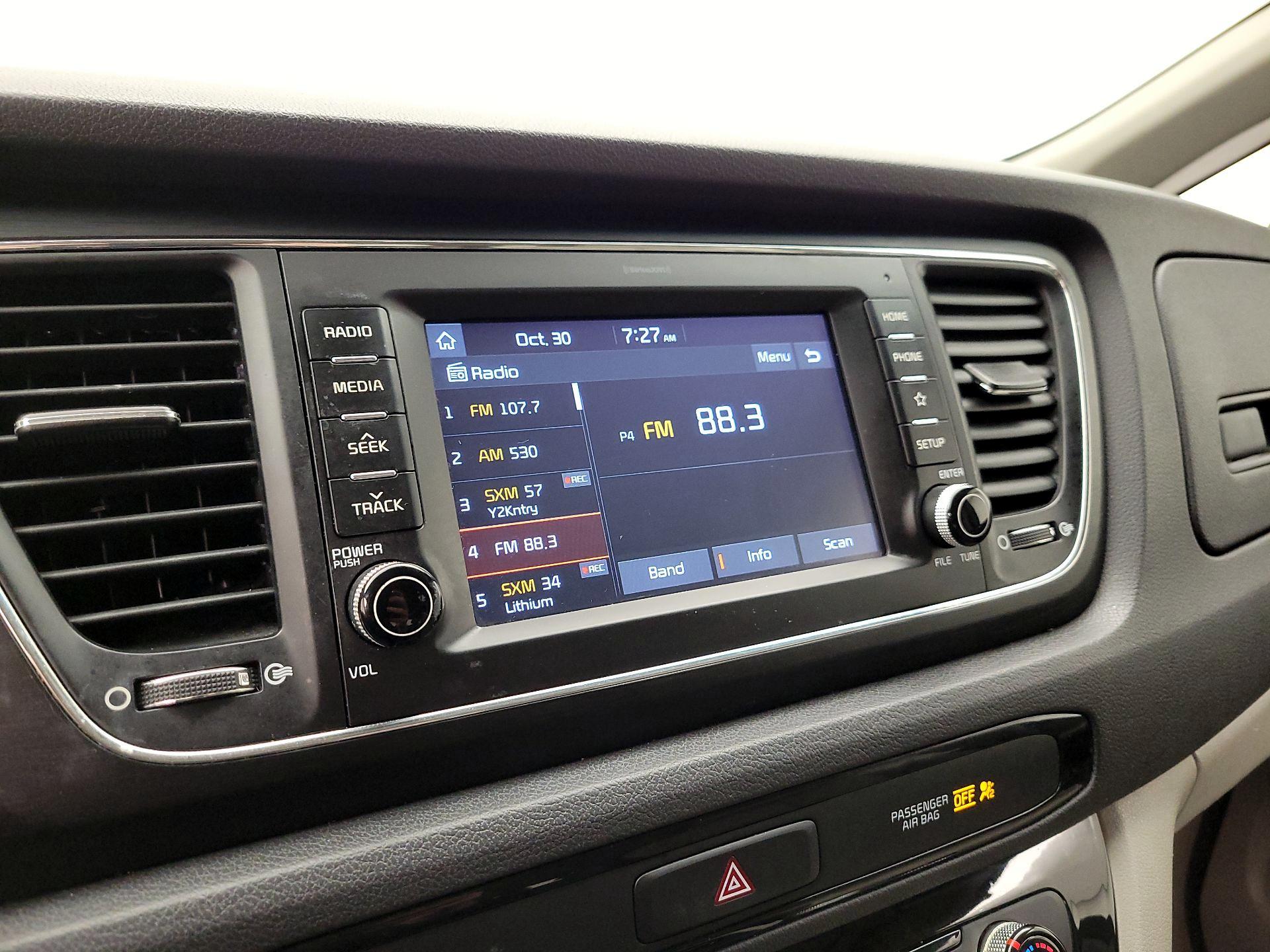 Thumbnail: 2019 Kia Sedona - 15