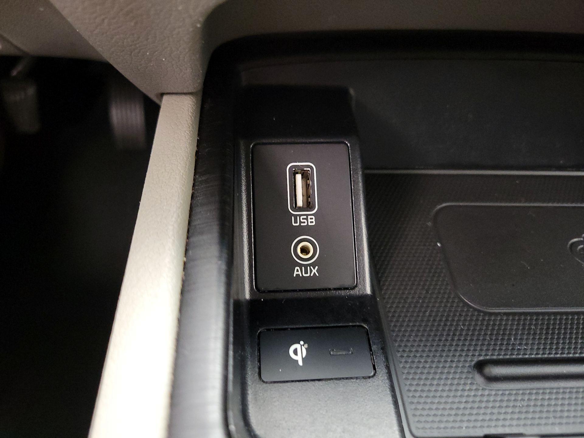 Thumbnail: 2019 Kia Sedona - 18