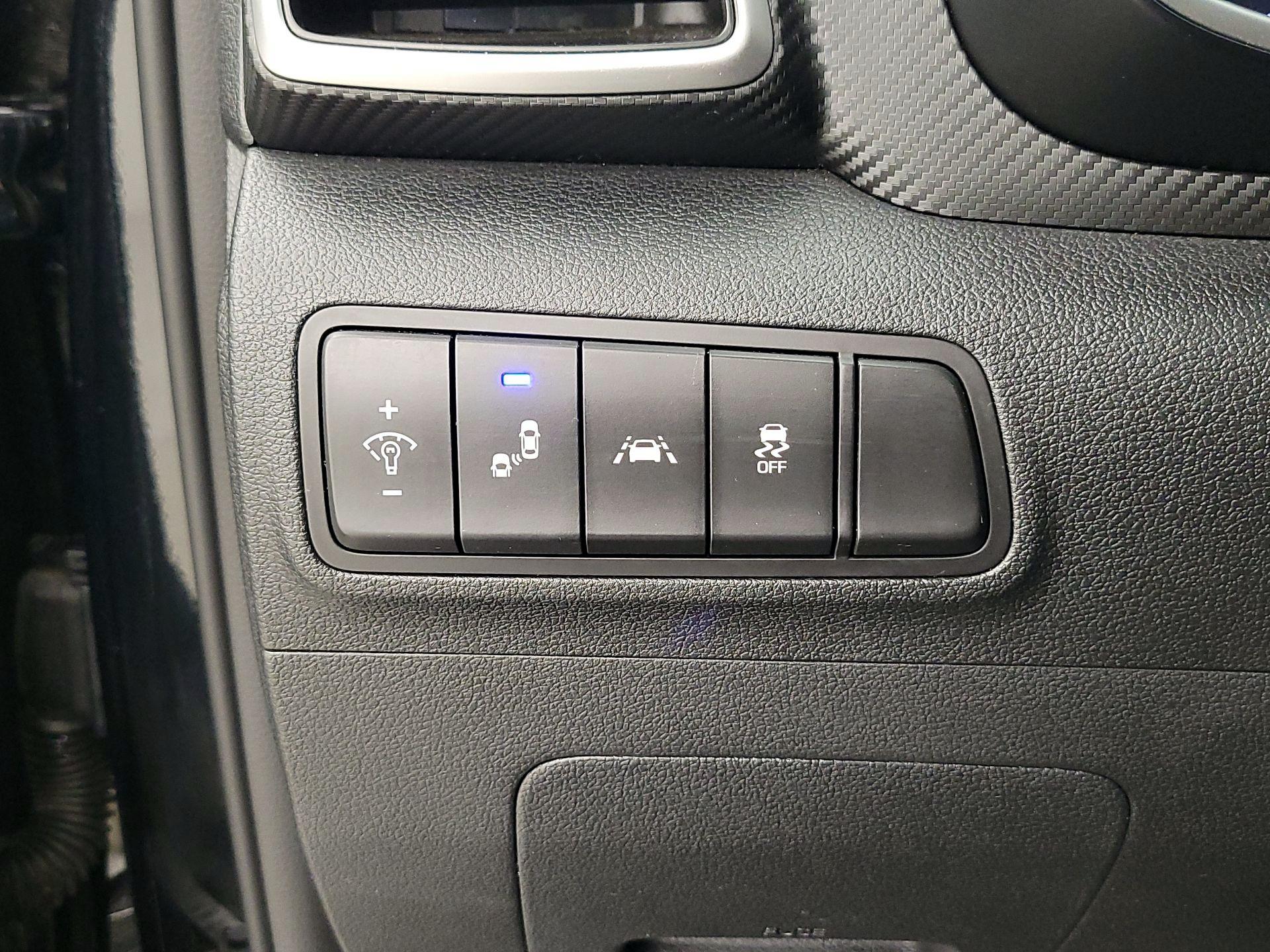 Thumbnail: 2020 Hyundai Tucson - 13