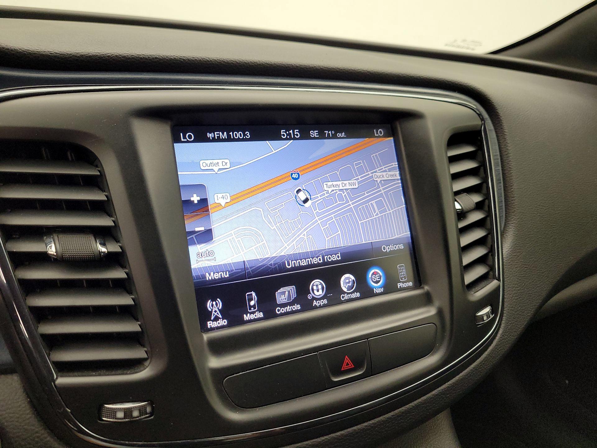 Thumbnail: 2015 Chrysler 200 - 14