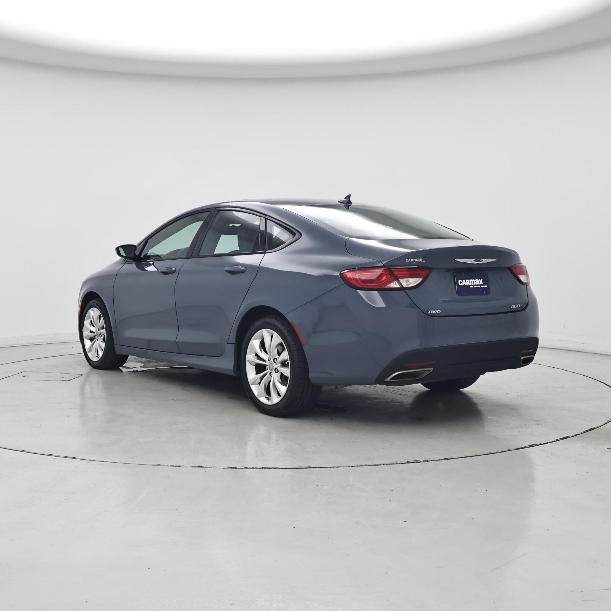 Thumbnail: 2015 Chrysler 200 - 2