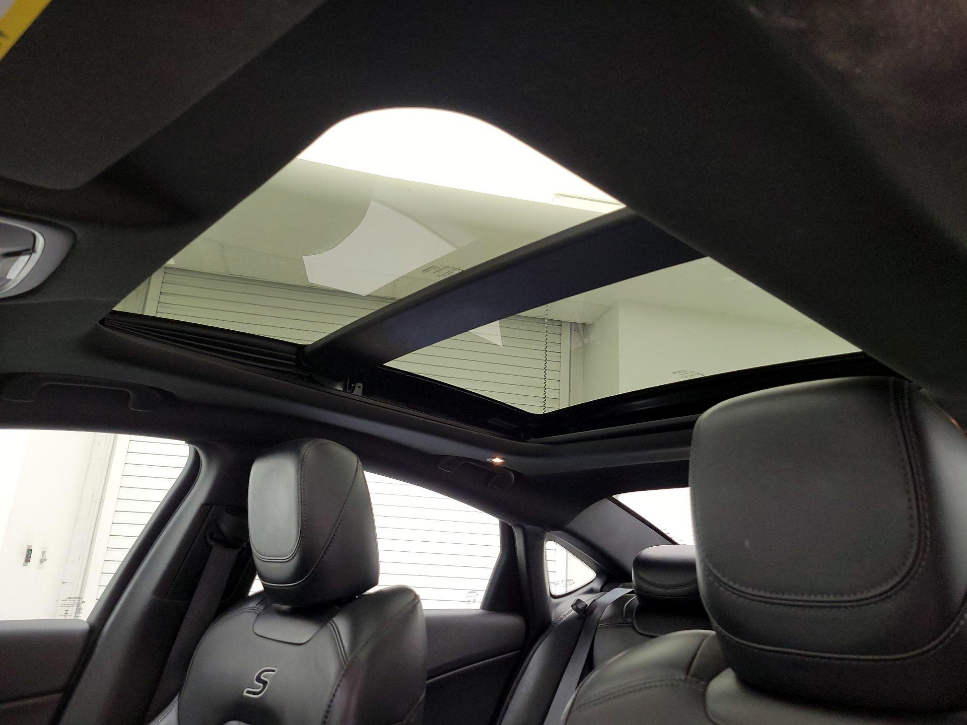 Thumbnail: 2015 Chrysler 200 - 20