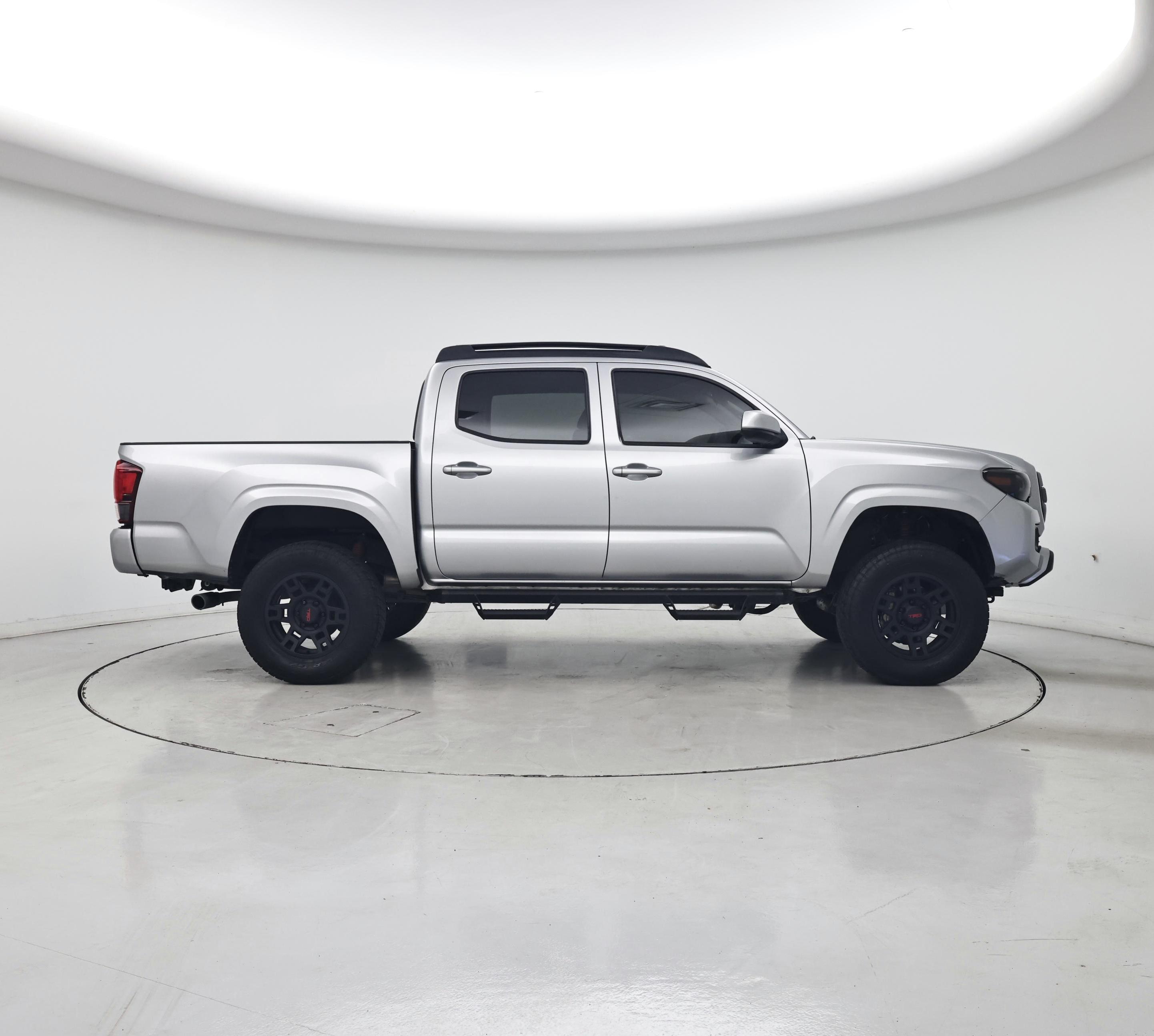 Thumbnail: 2023 Toyota Tacoma - 7