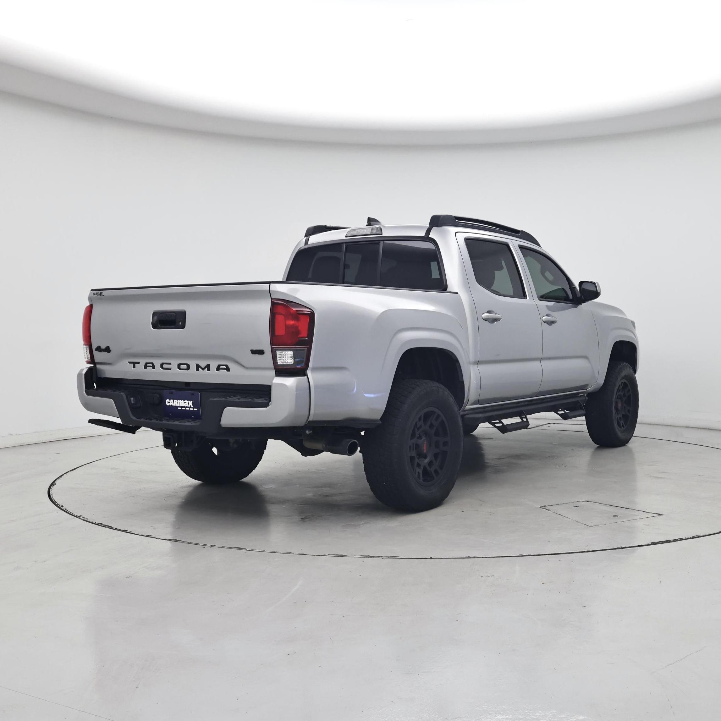 Thumbnail: 2023 Toyota Tacoma - 8