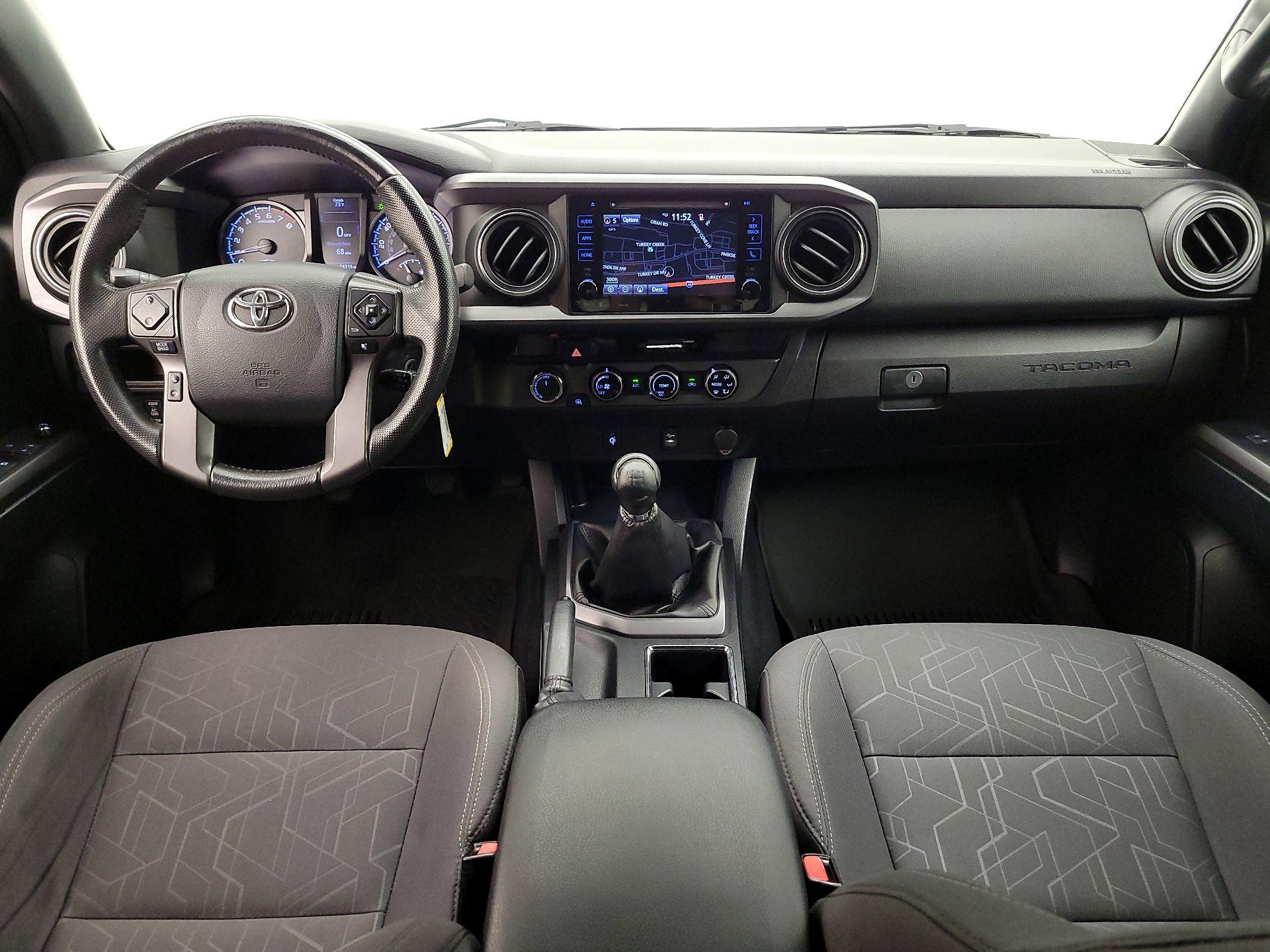 Thumbnail: 2016 Toyota Tacoma - 9