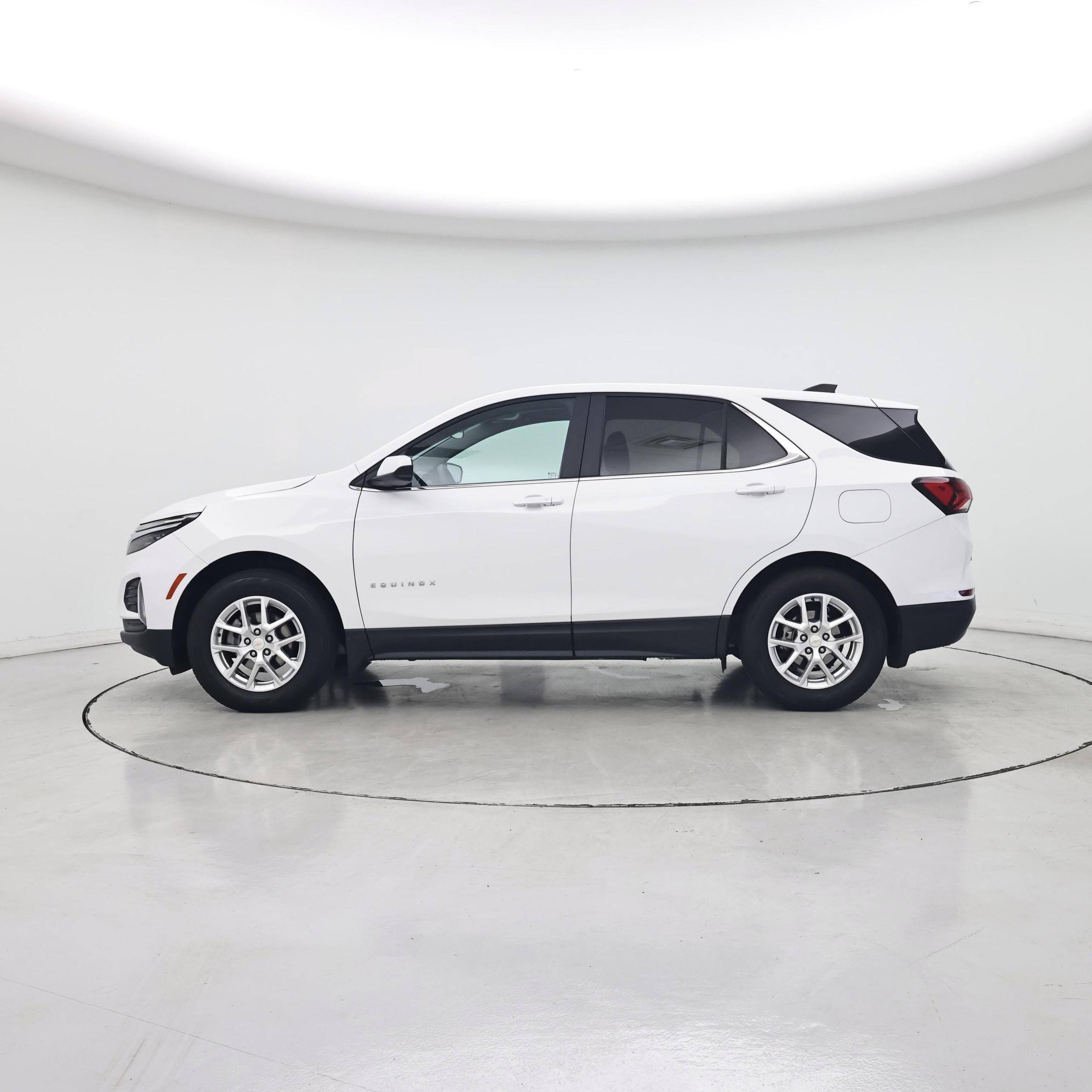 Thumbnail: 2023 Chevrolet Equinox - 3
