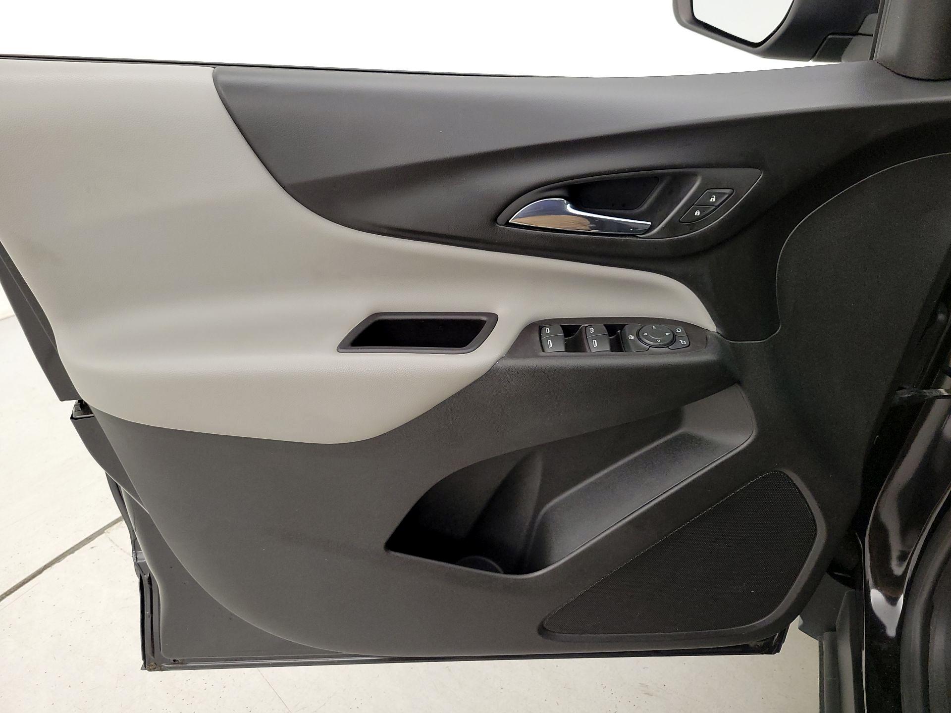 Thumbnail: 2020 Chevrolet Equinox - 12