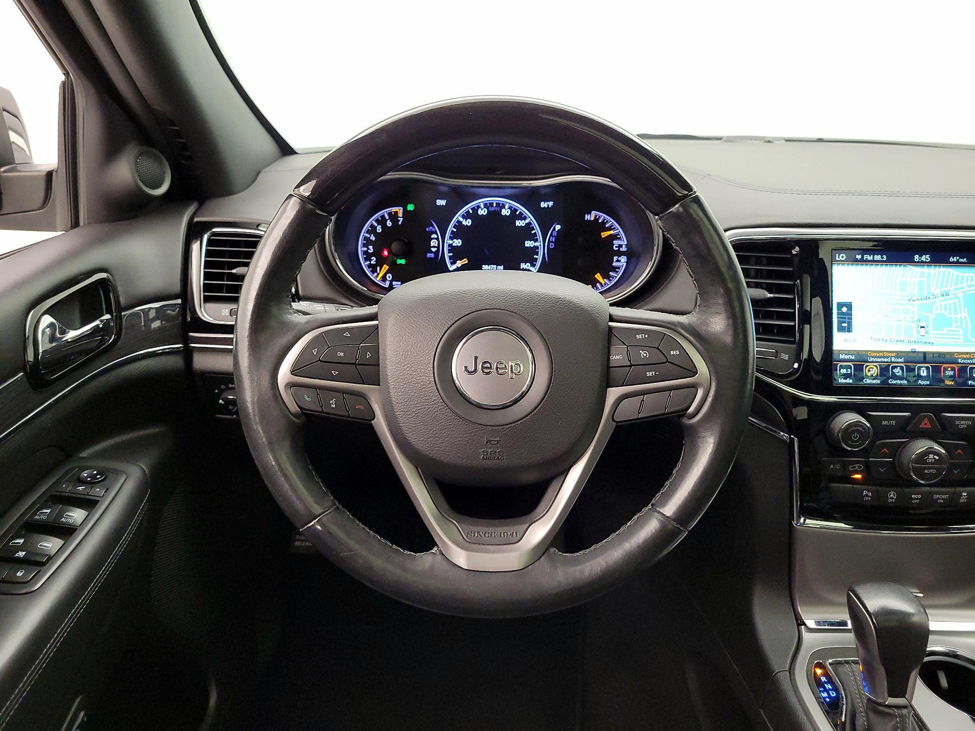 Thumbnail: 2020 Jeep Grand Cherokee - 10