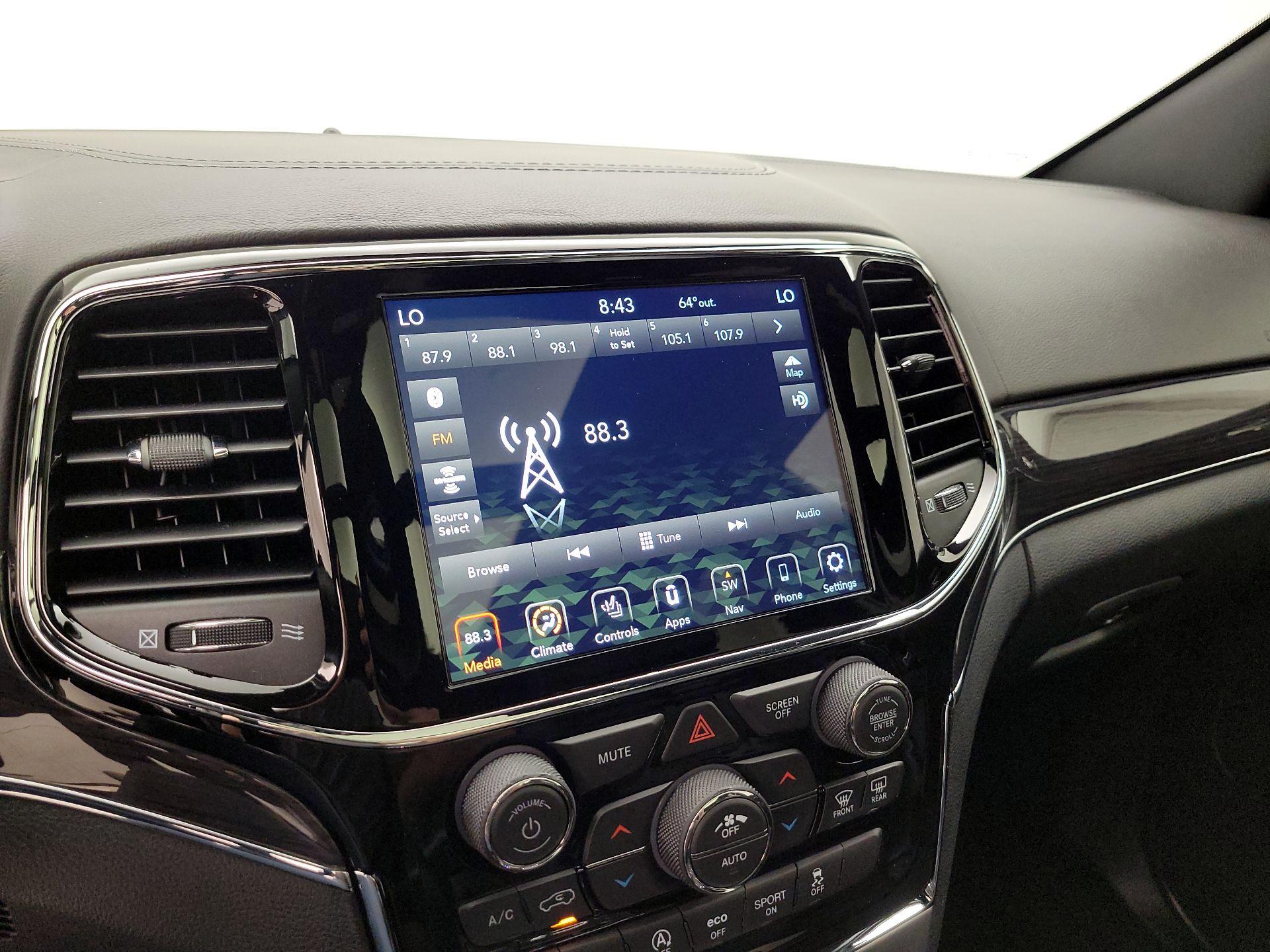 Thumbnail: 2020 Jeep Grand Cherokee - 16