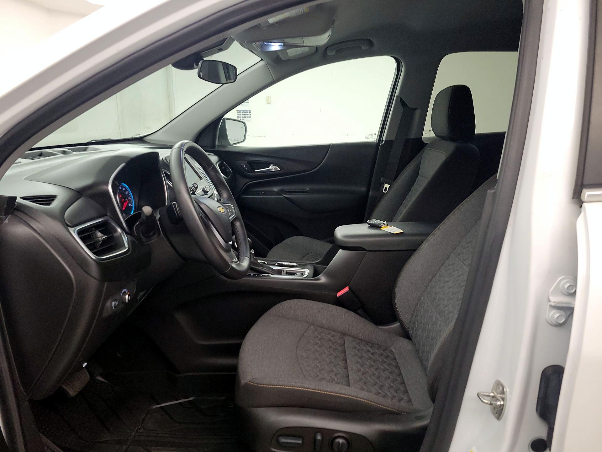 Thumbnail: 2022 Chevrolet Equinox - 11