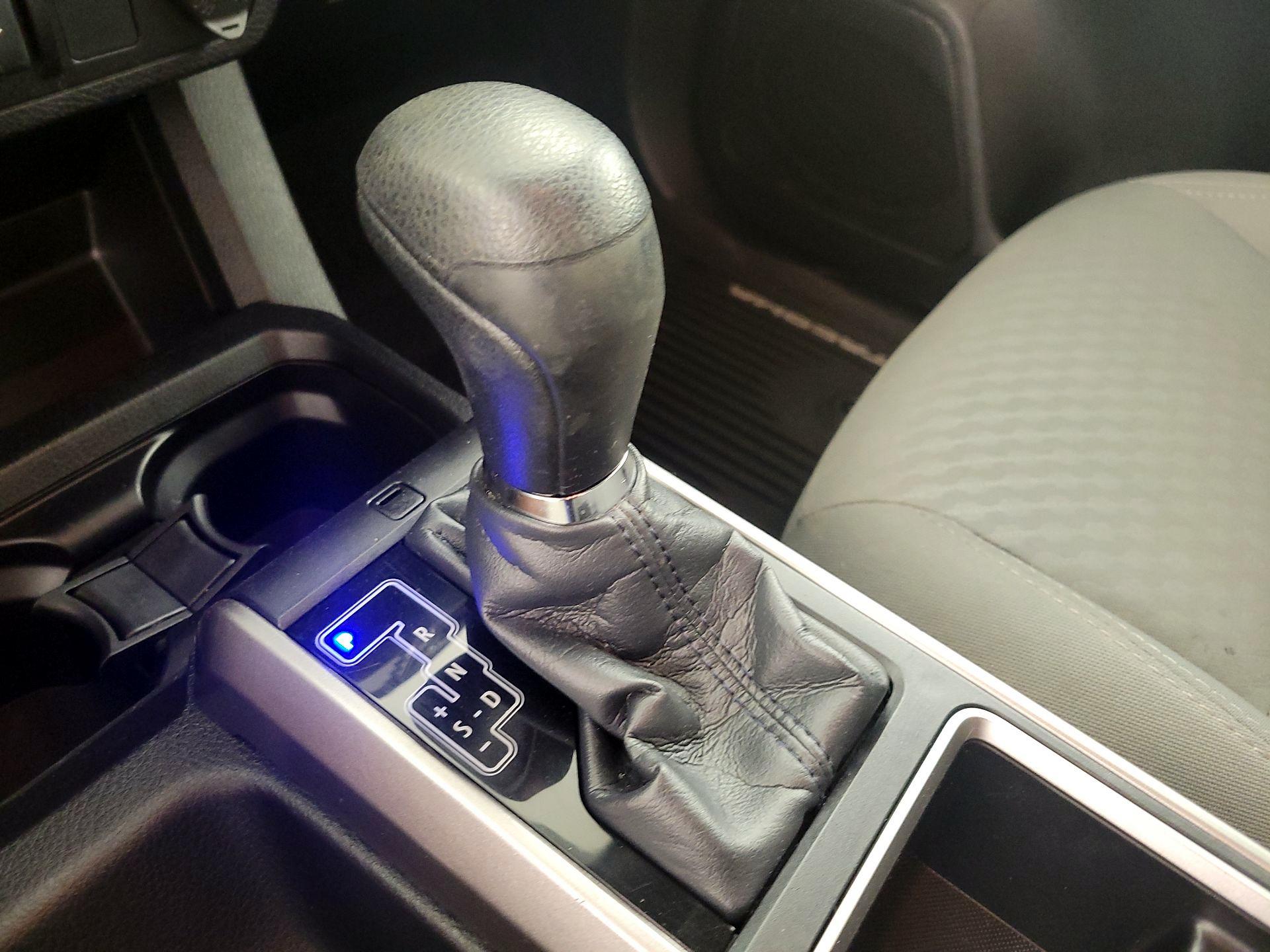 Thumbnail: 2021 Toyota Tacoma - 17