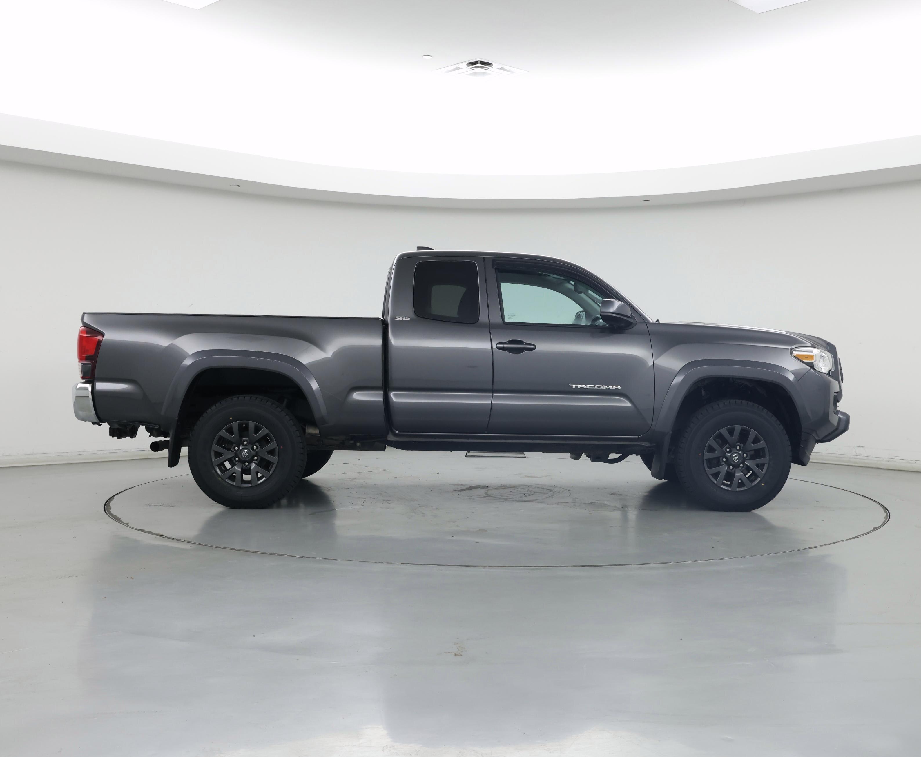 Thumbnail: 2021 Toyota Tacoma - 7