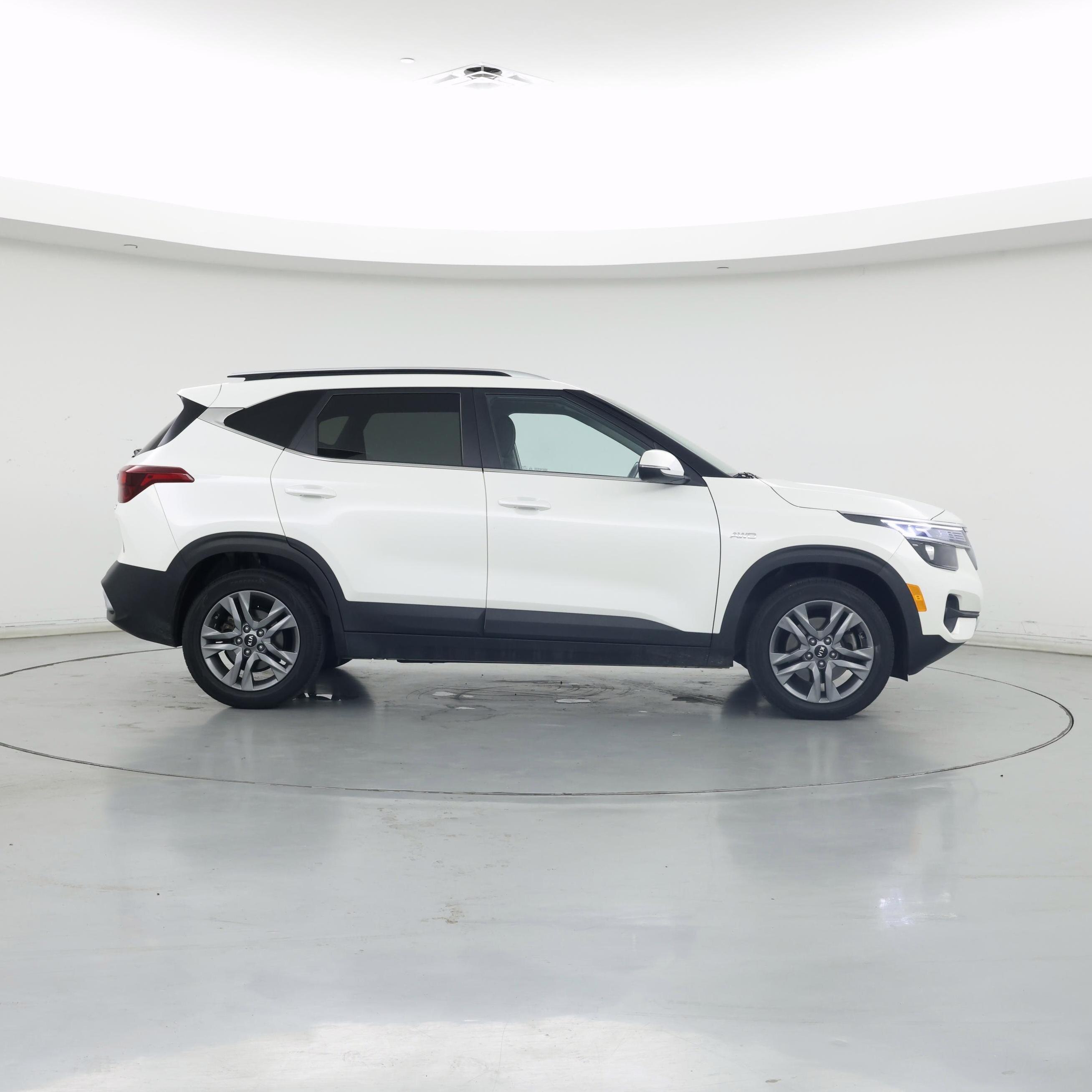 Thumbnail: 2021 Kia Seltos - 7