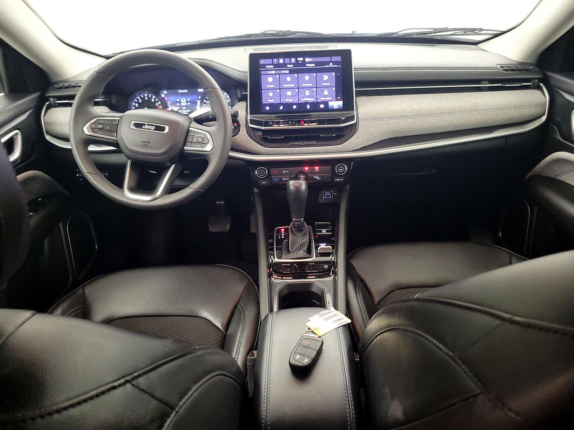 Thumbnail: 2022 Jeep Compass - 9