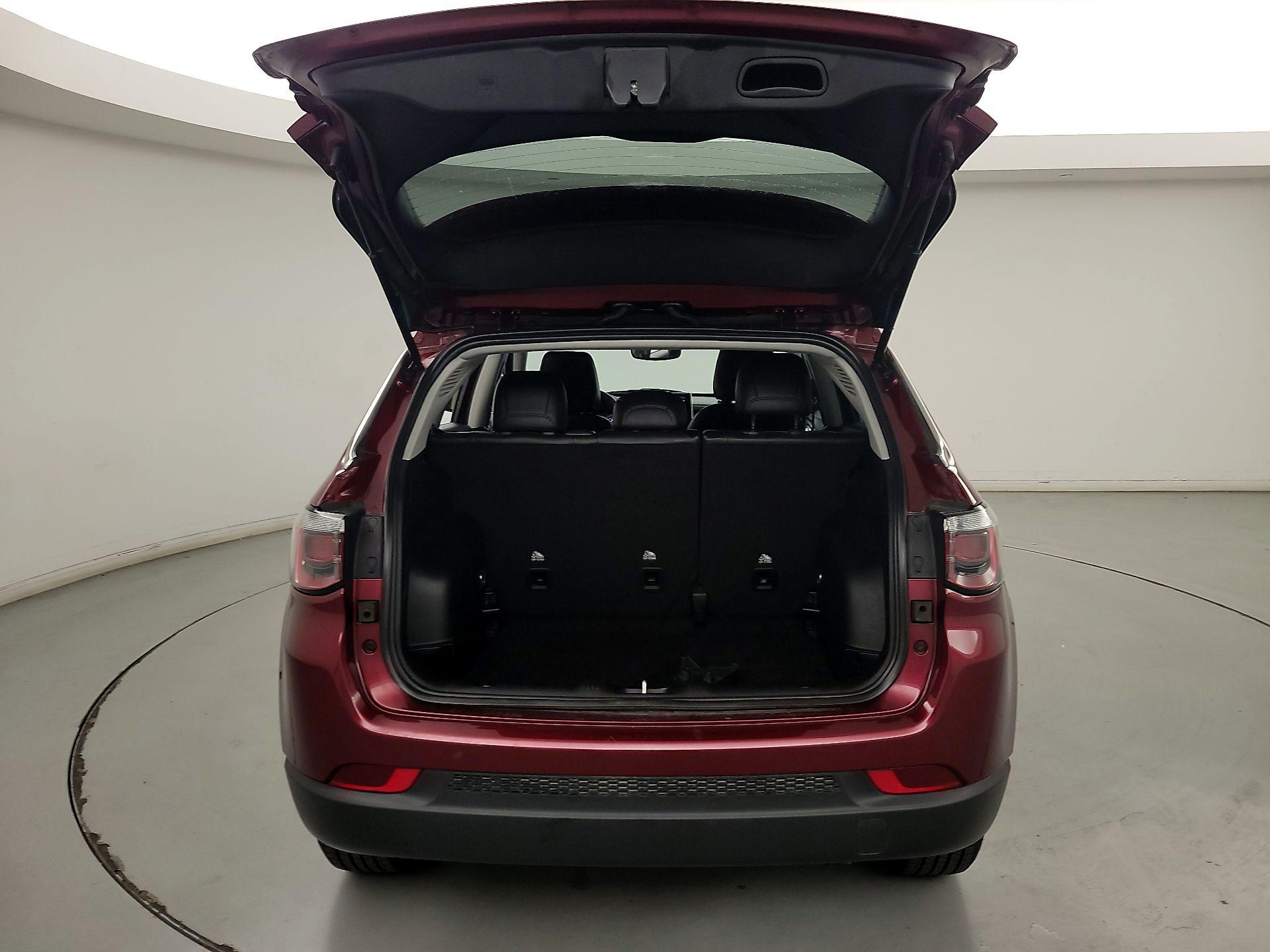 Thumbnail: 2022 Jeep Compass - 20