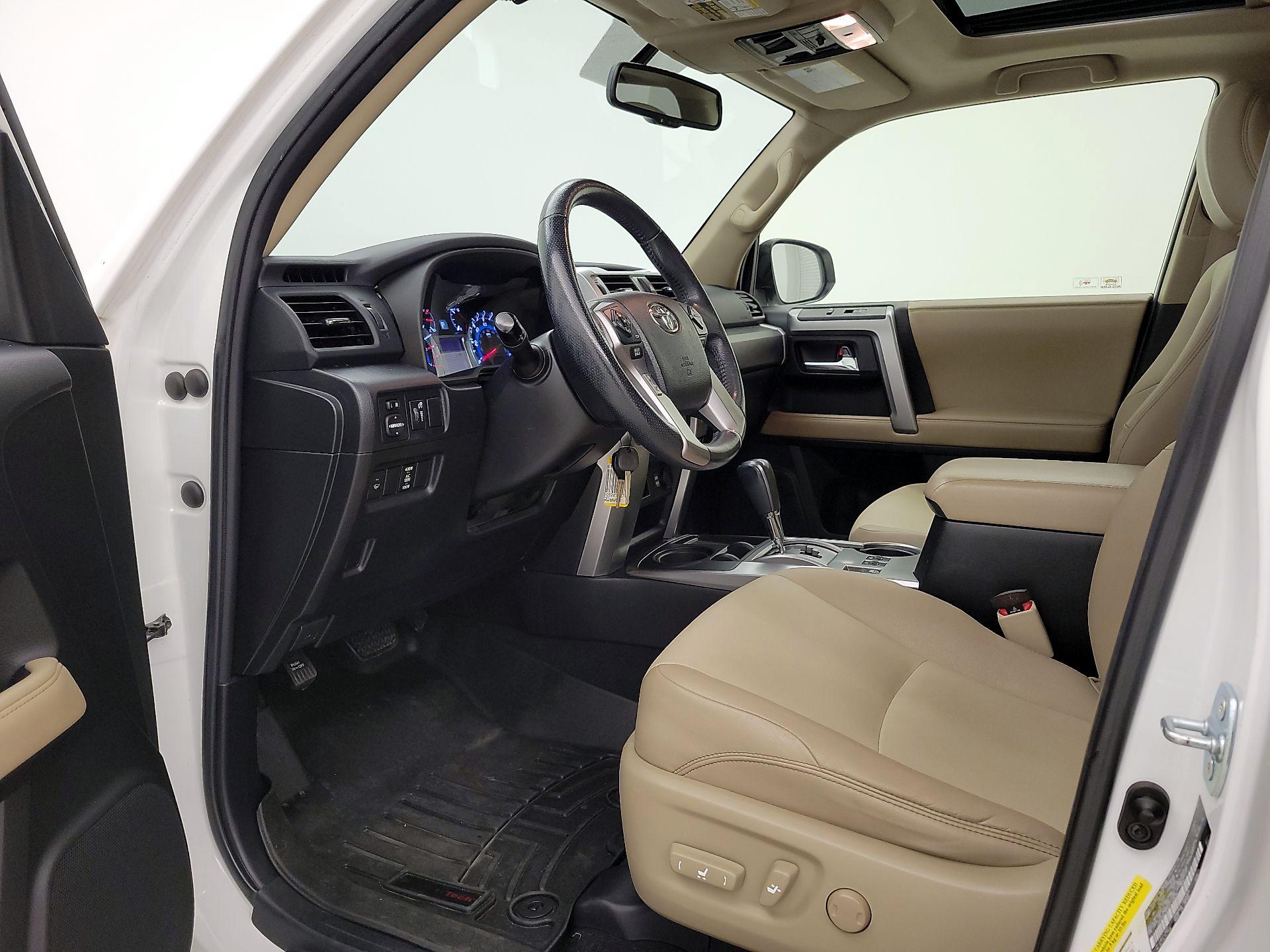 Thumbnail: 2016 Toyota 4Runner - 11