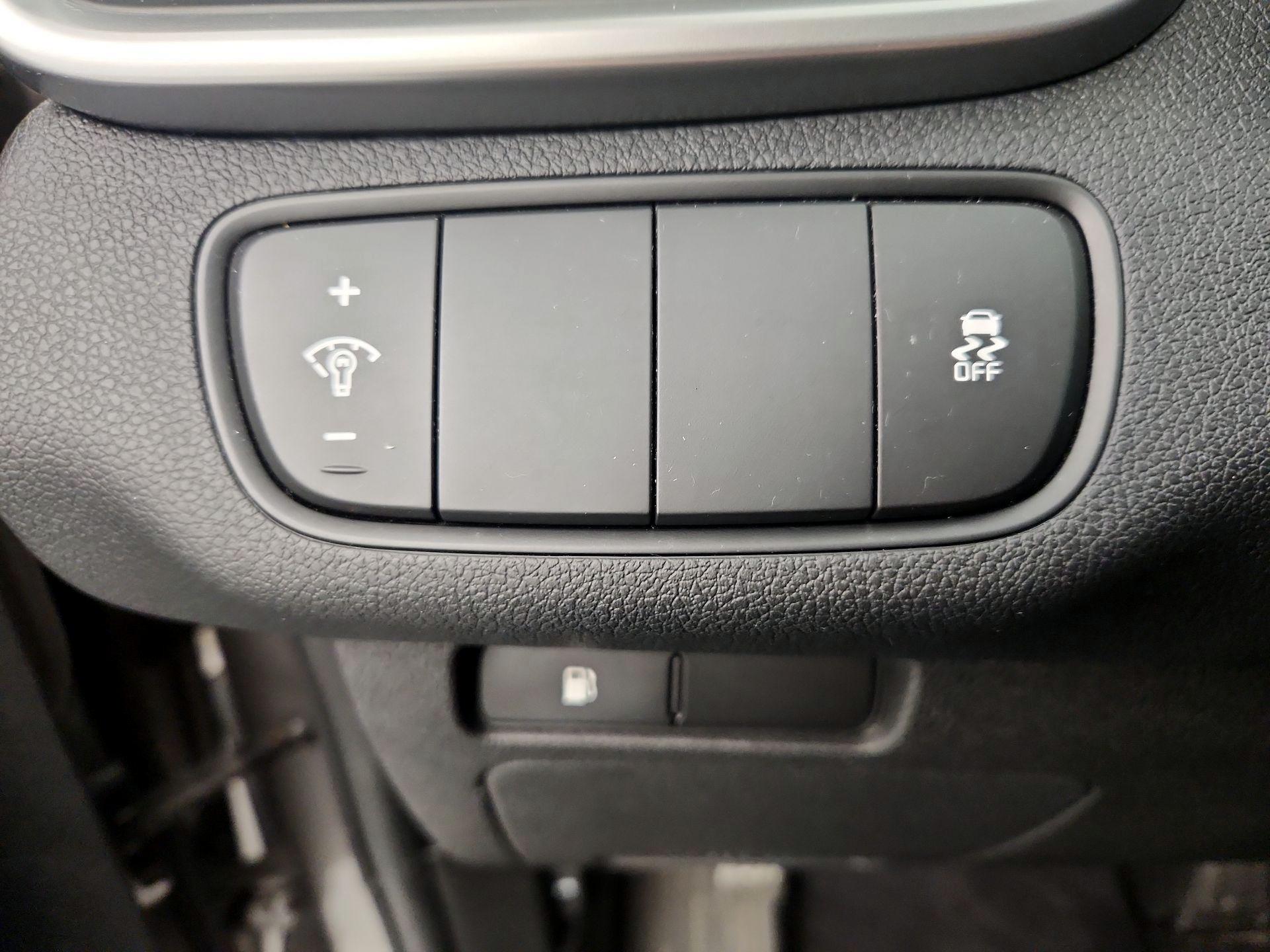 Thumbnail: 2019 Kia Sorento - 13