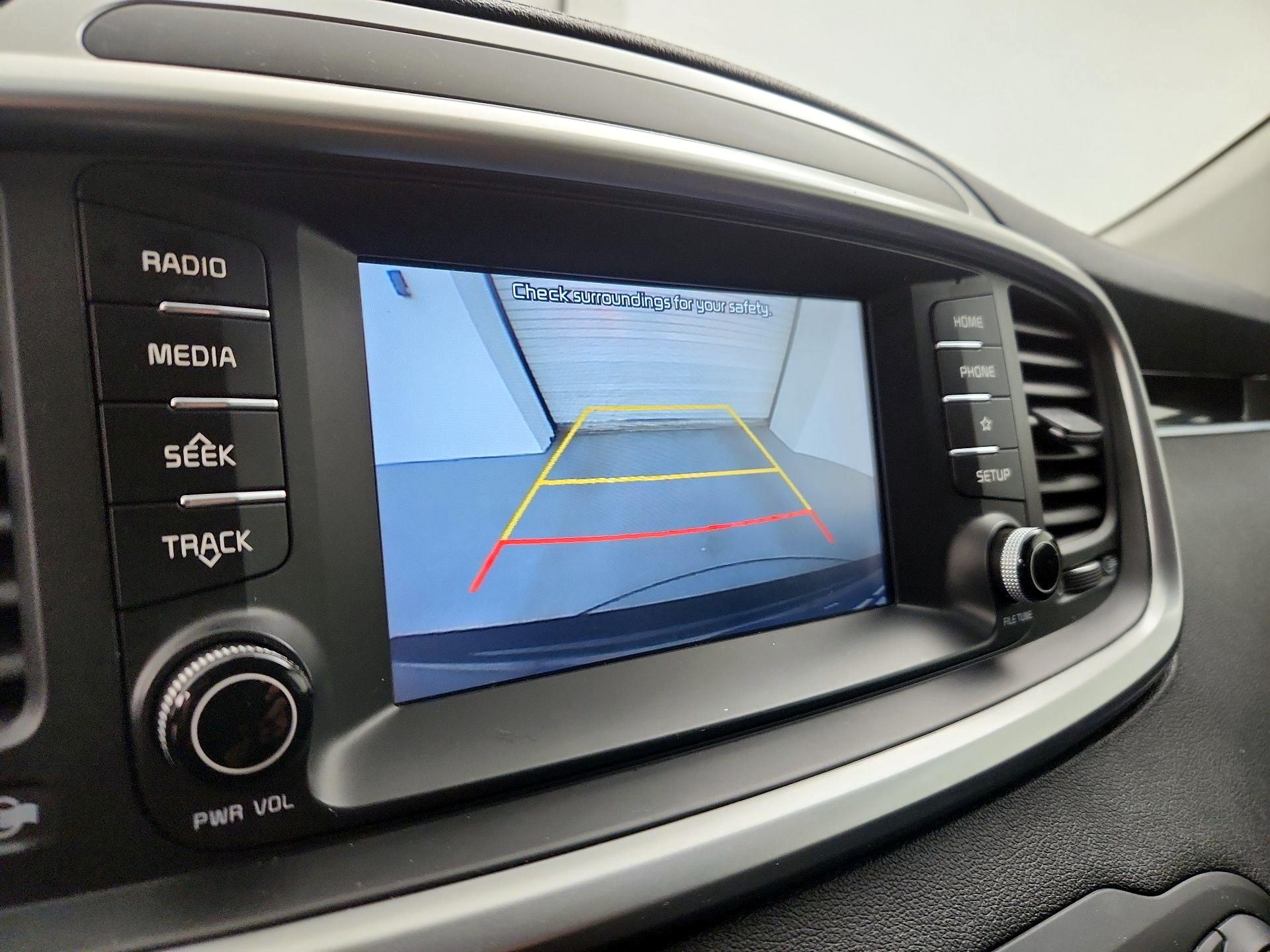 Thumbnail: 2019 Kia Sorento - 14