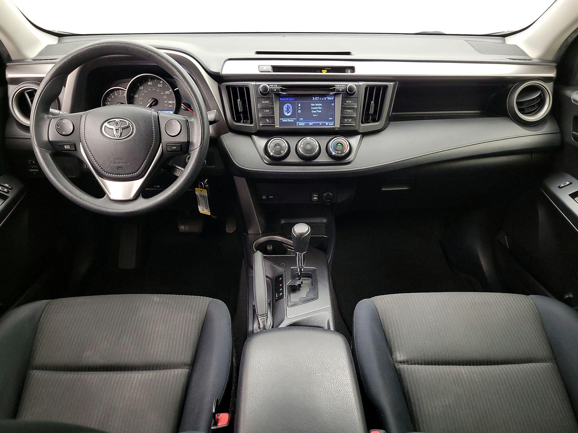 Thumbnail: 2016 Toyota RAV4 - 9