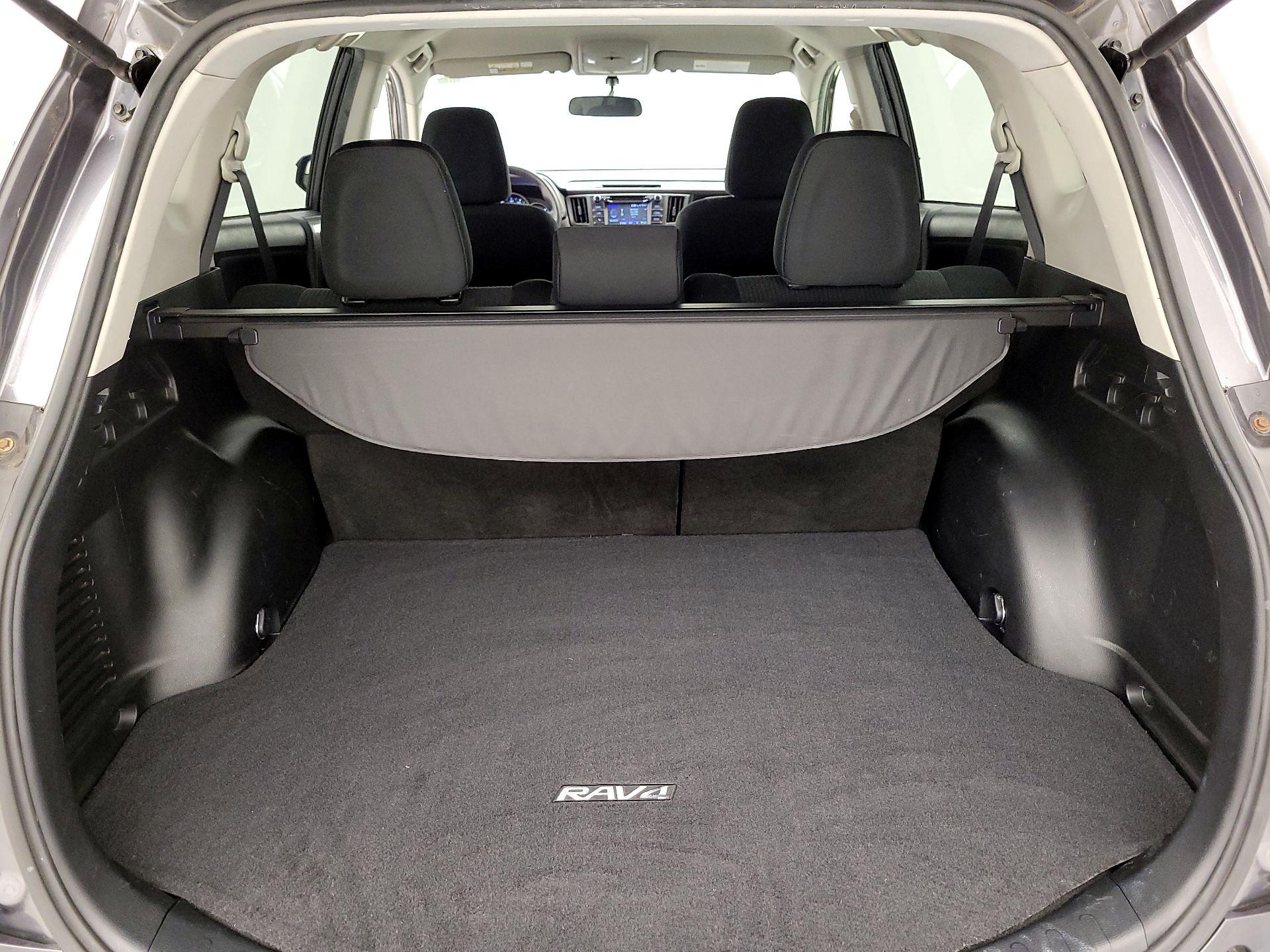 Thumbnail: 2016 Toyota RAV4 - 20