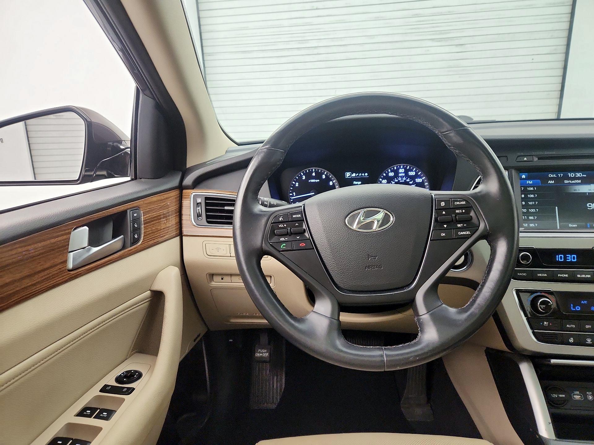 Thumbnail: 2015 Hyundai Sonata - 10