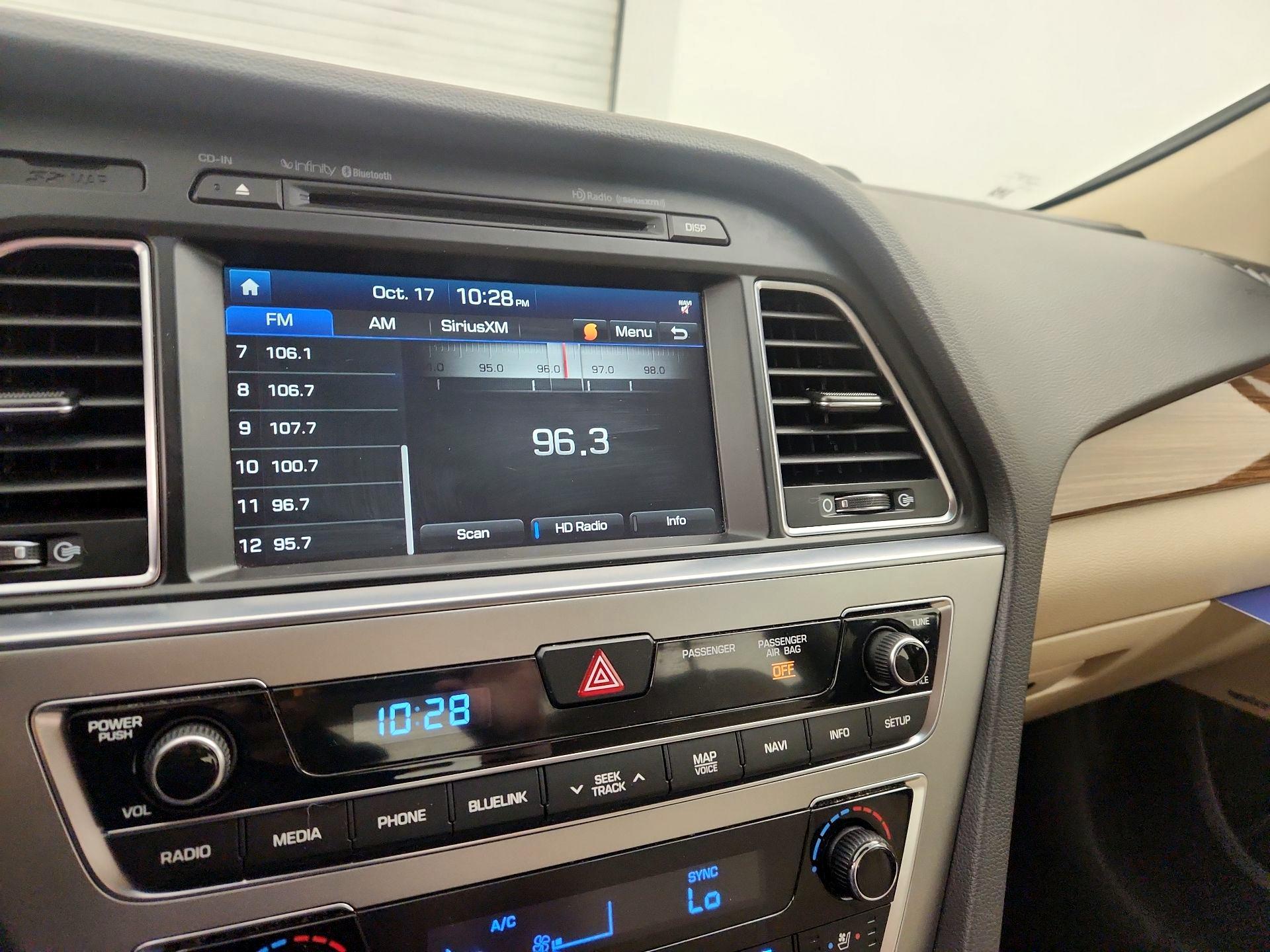 Thumbnail: 2015 Hyundai Sonata - 15