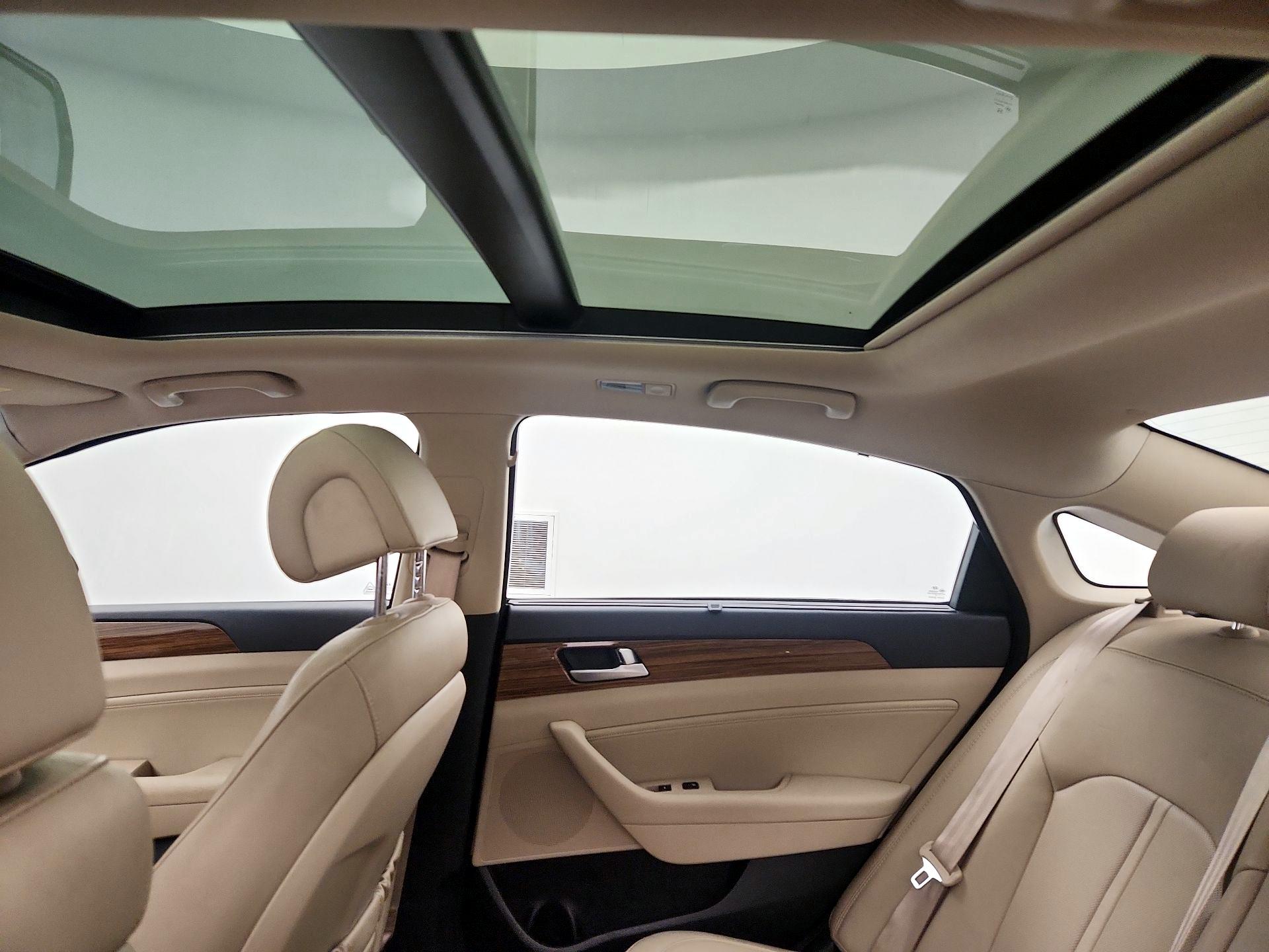 Thumbnail: 2015 Hyundai Sonata - 19