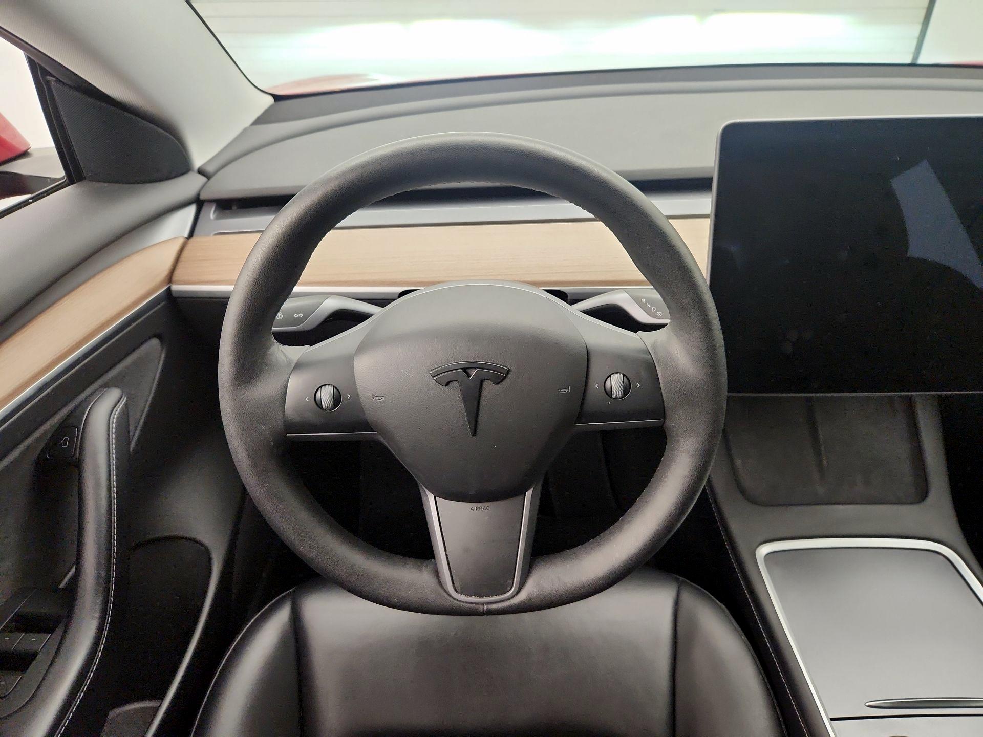 Thumbnail: 2021 Tesla Model 3 - 10