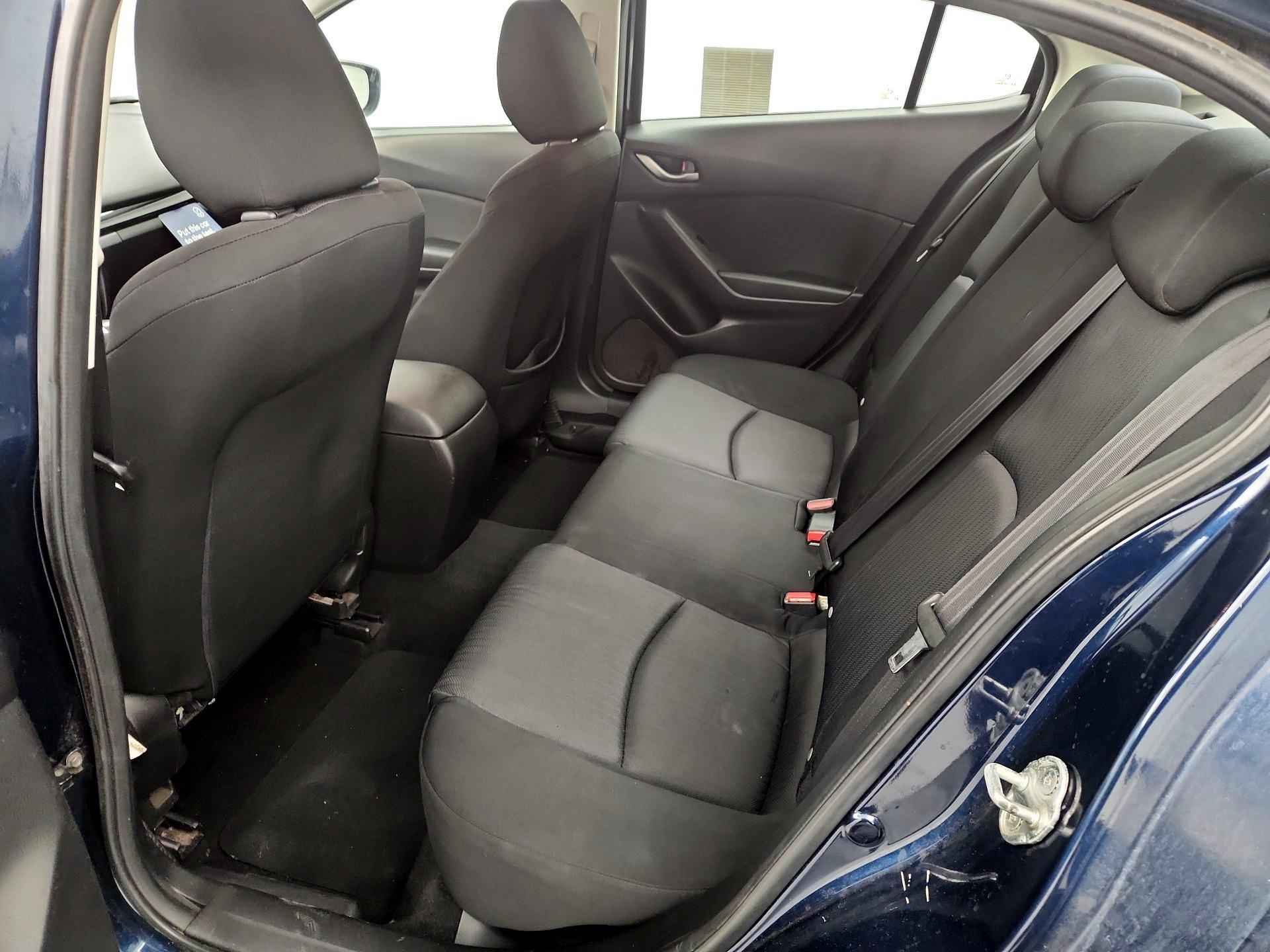 Thumbnail: 2016 Mazda Mazda3 - 19