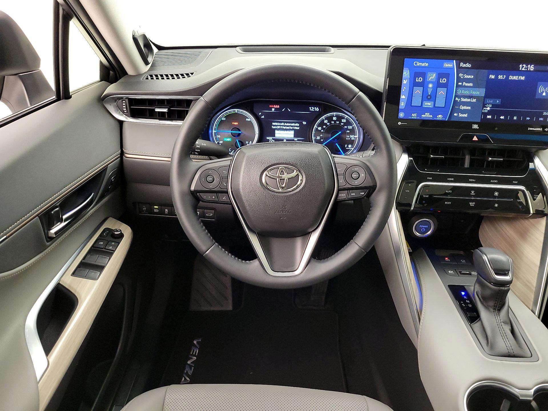 Thumbnail: 2021 Toyota Venza - 10