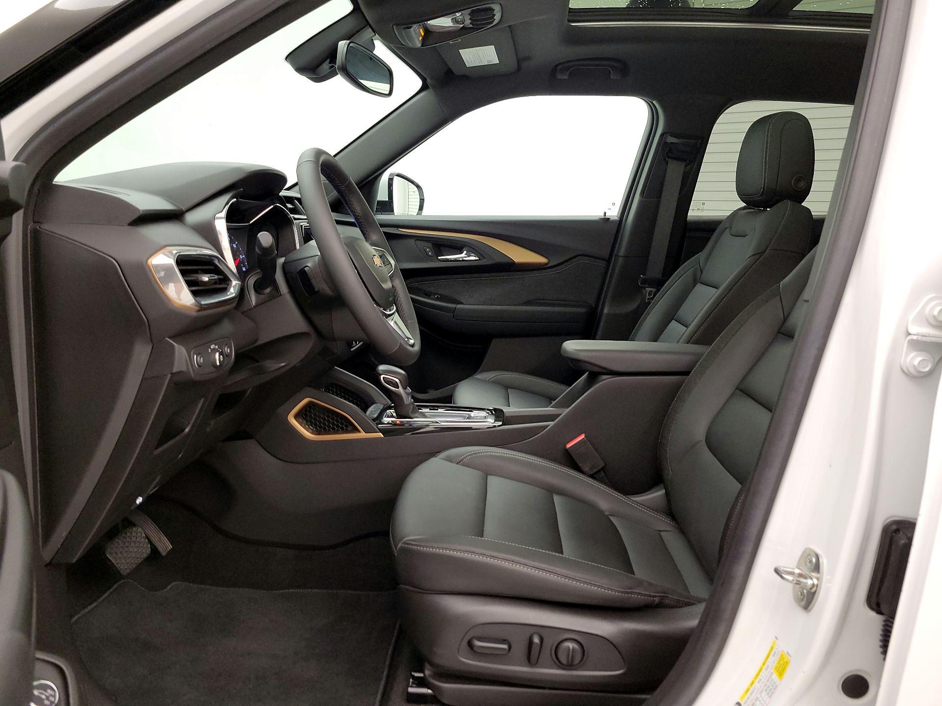 Thumbnail: 2023 Chevrolet TrailBlazer - 11