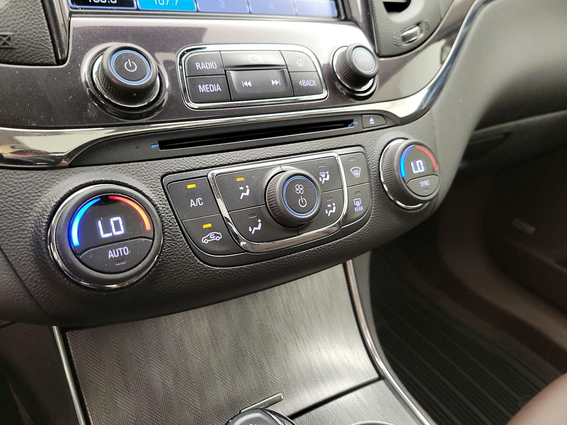 Thumbnail: 2015 Chevrolet Impala - 17