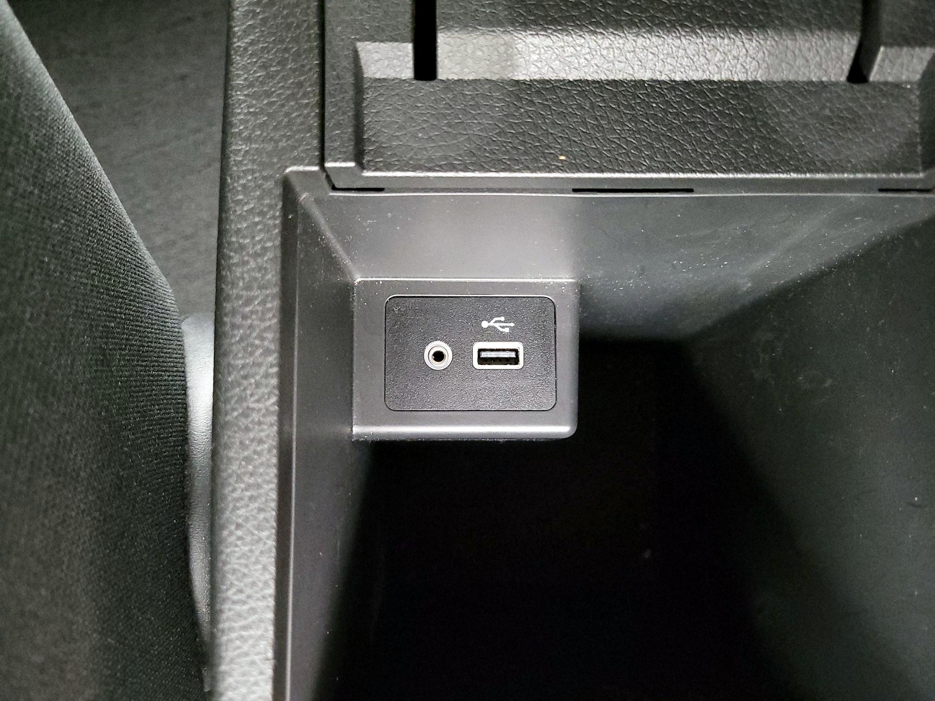 Thumbnail: 2019 Nissan Sentra - 18