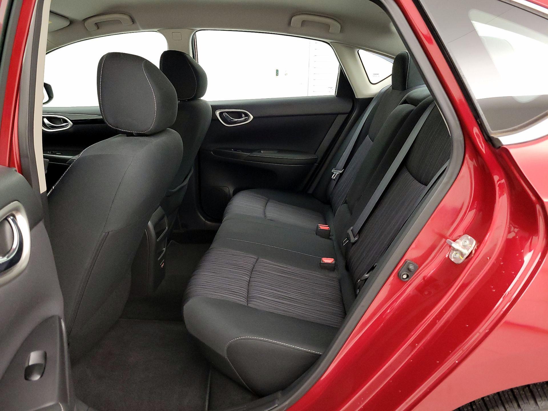 Thumbnail: 2019 Nissan Sentra - 19