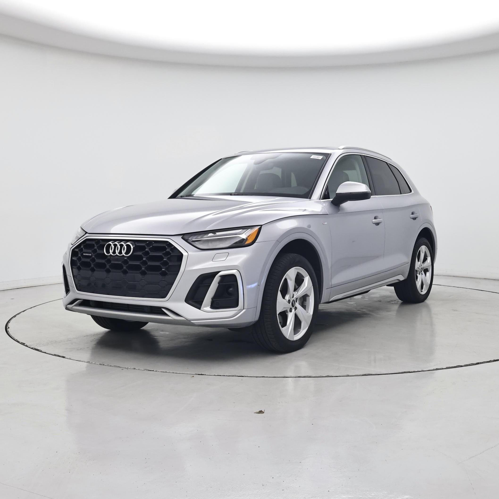 Thumbnail: 2022 Audi Q5 - 4