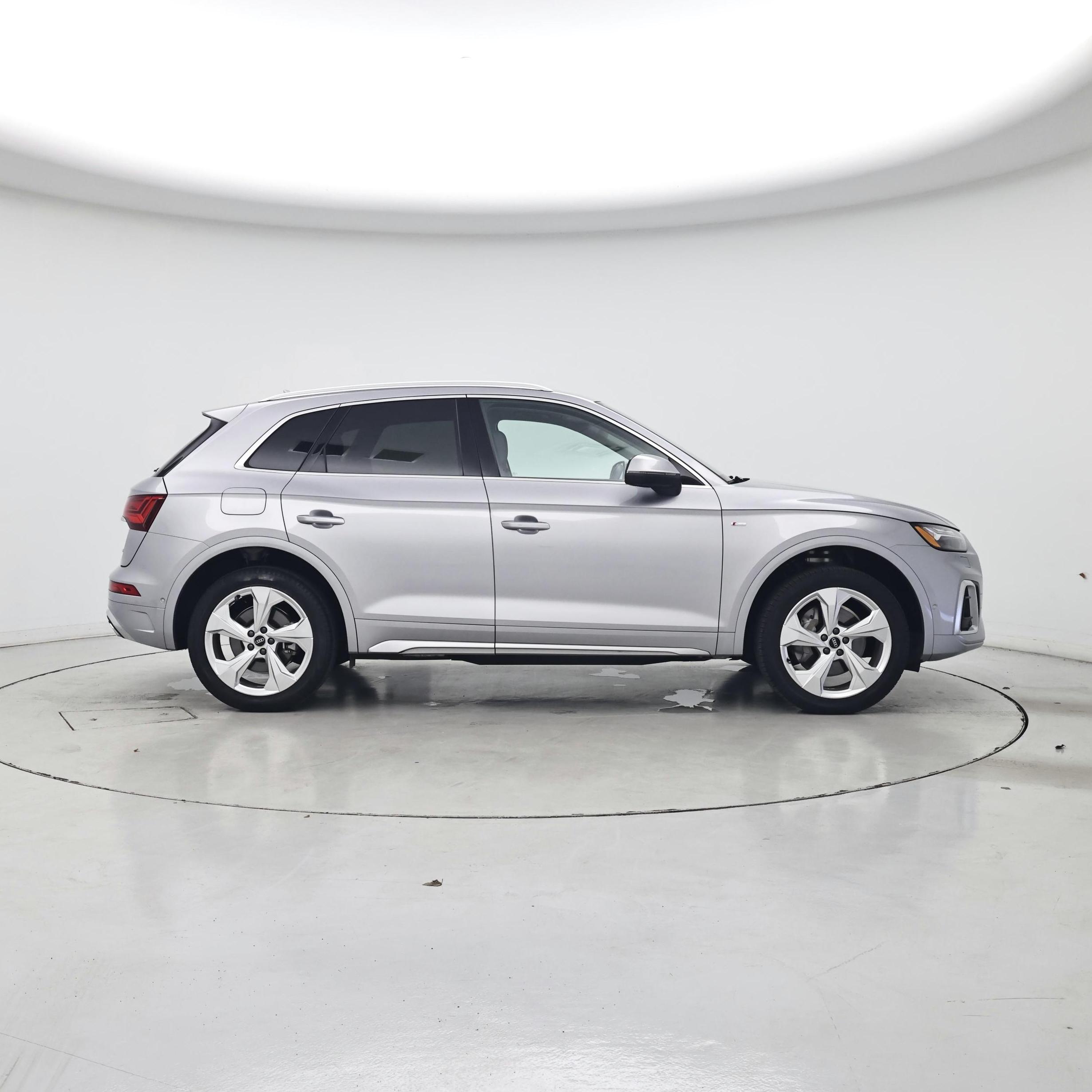 Thumbnail: 2022 Audi Q5 - 7