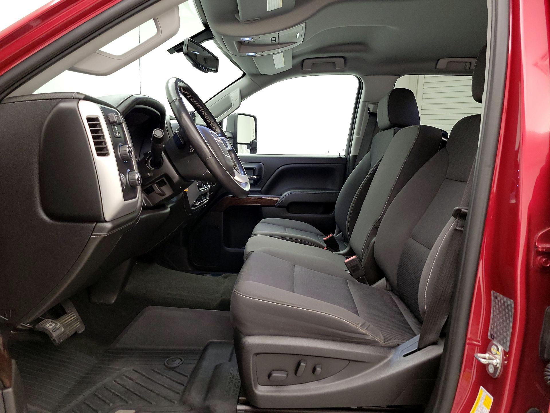 Thumbnail: 2018 GMC Sierra 3500 - 11