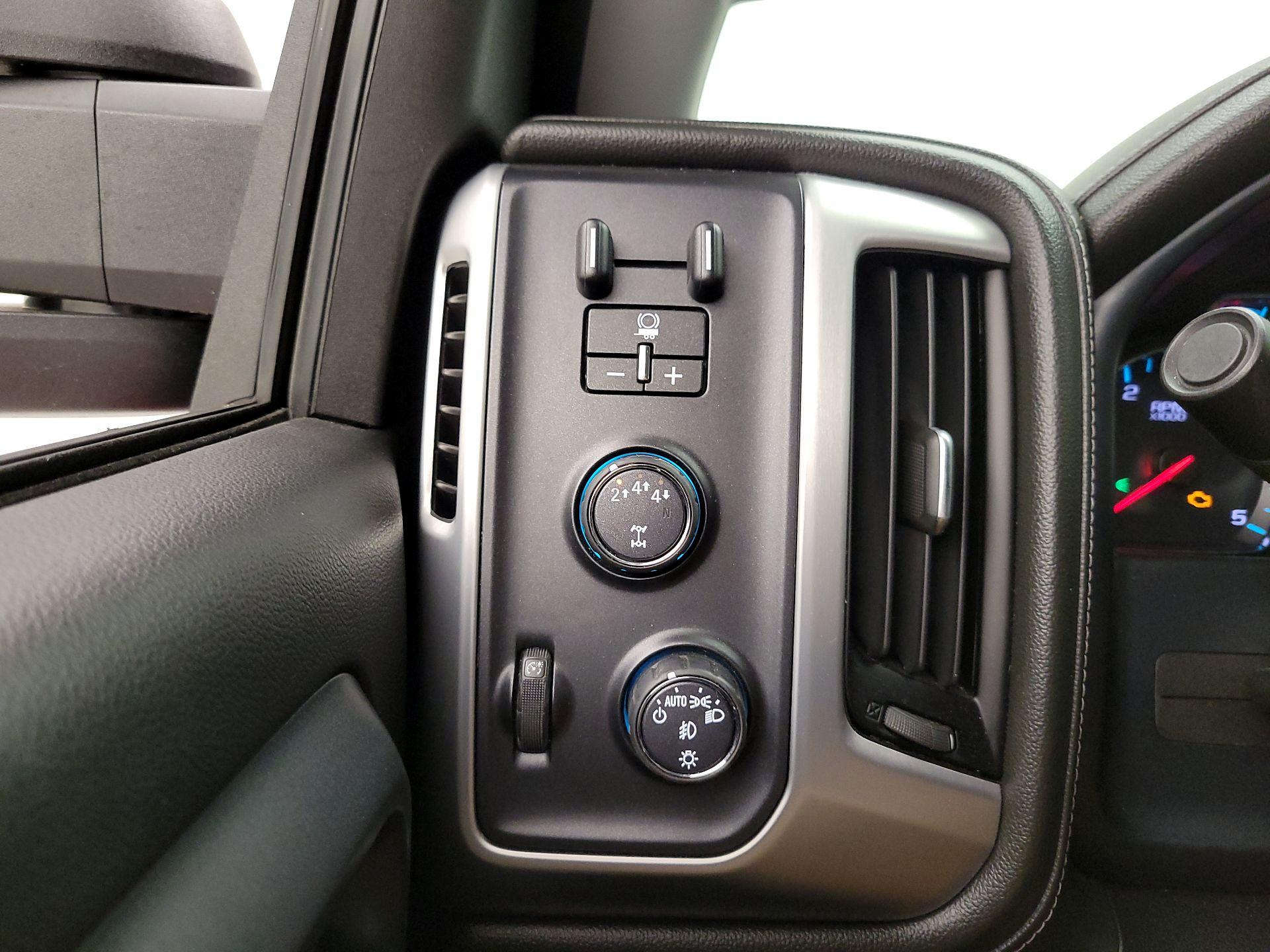 Thumbnail: 2018 GMC Sierra 3500 - 13