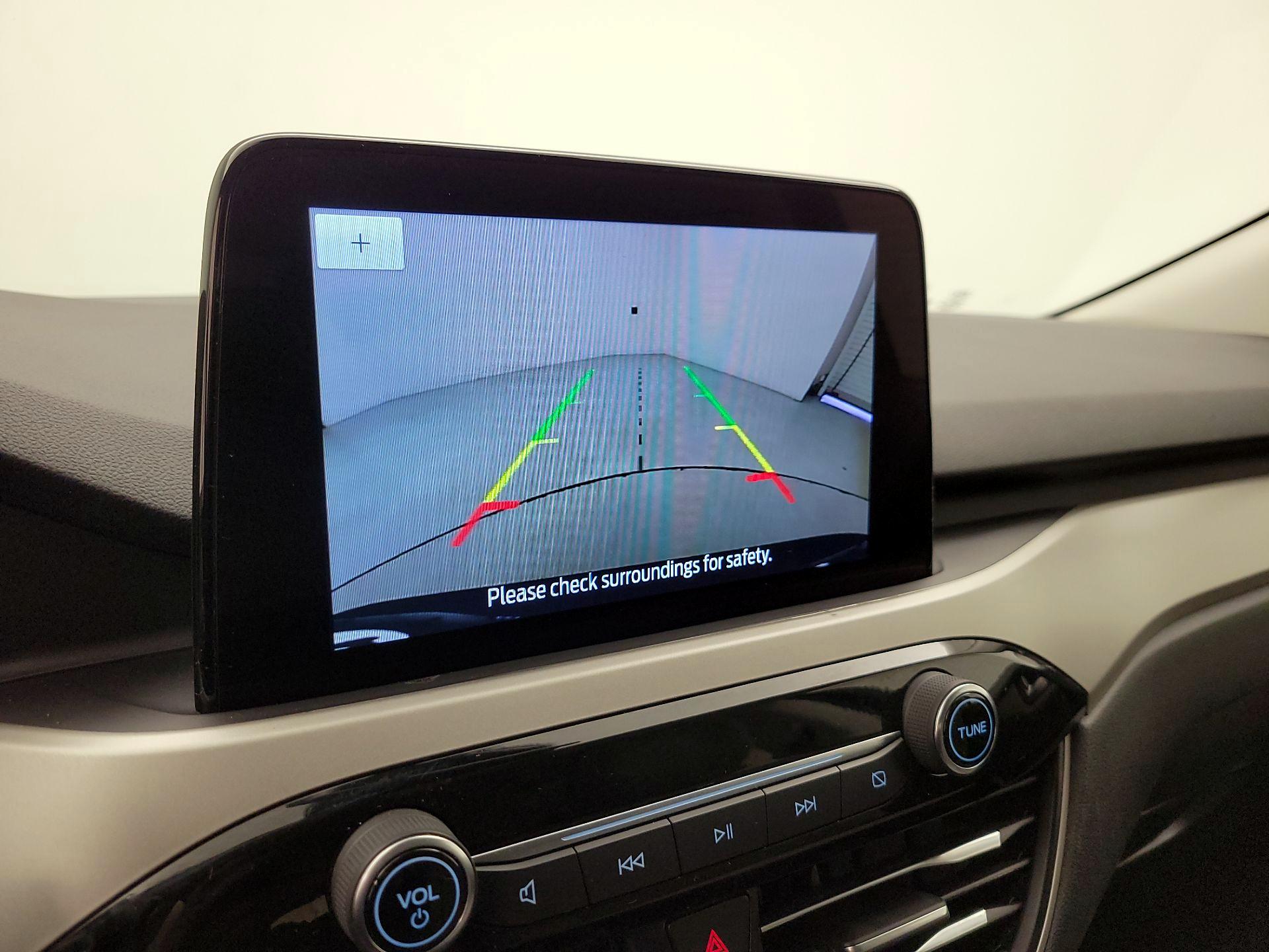 Thumbnail: 2021 Ford Escape - 15