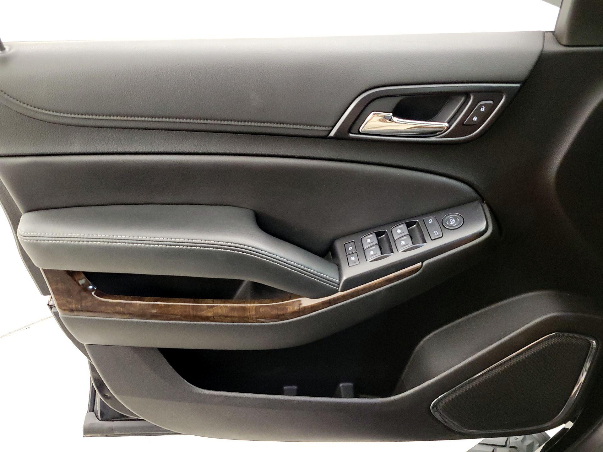 Thumbnail: 2020 Chevrolet Tahoe - 12