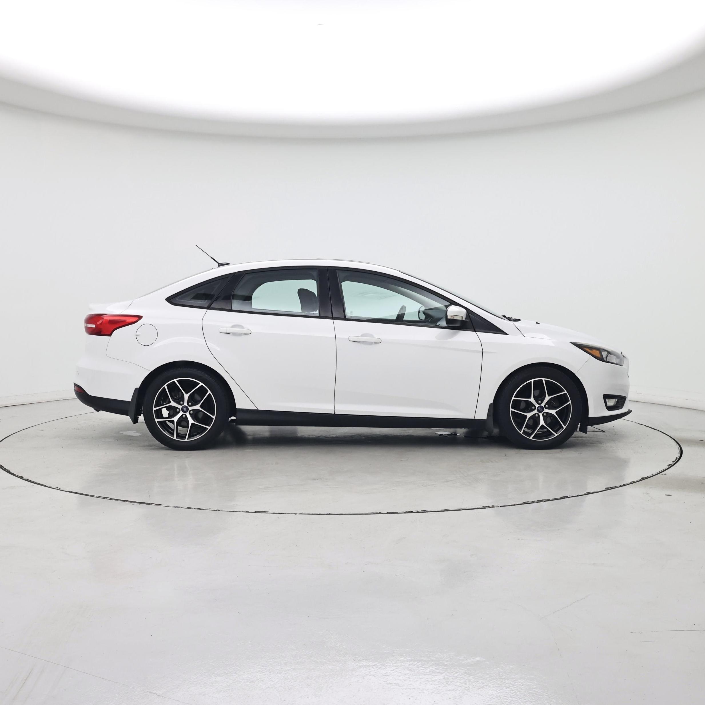 Thumbnail: 2017 Ford Focus - 7