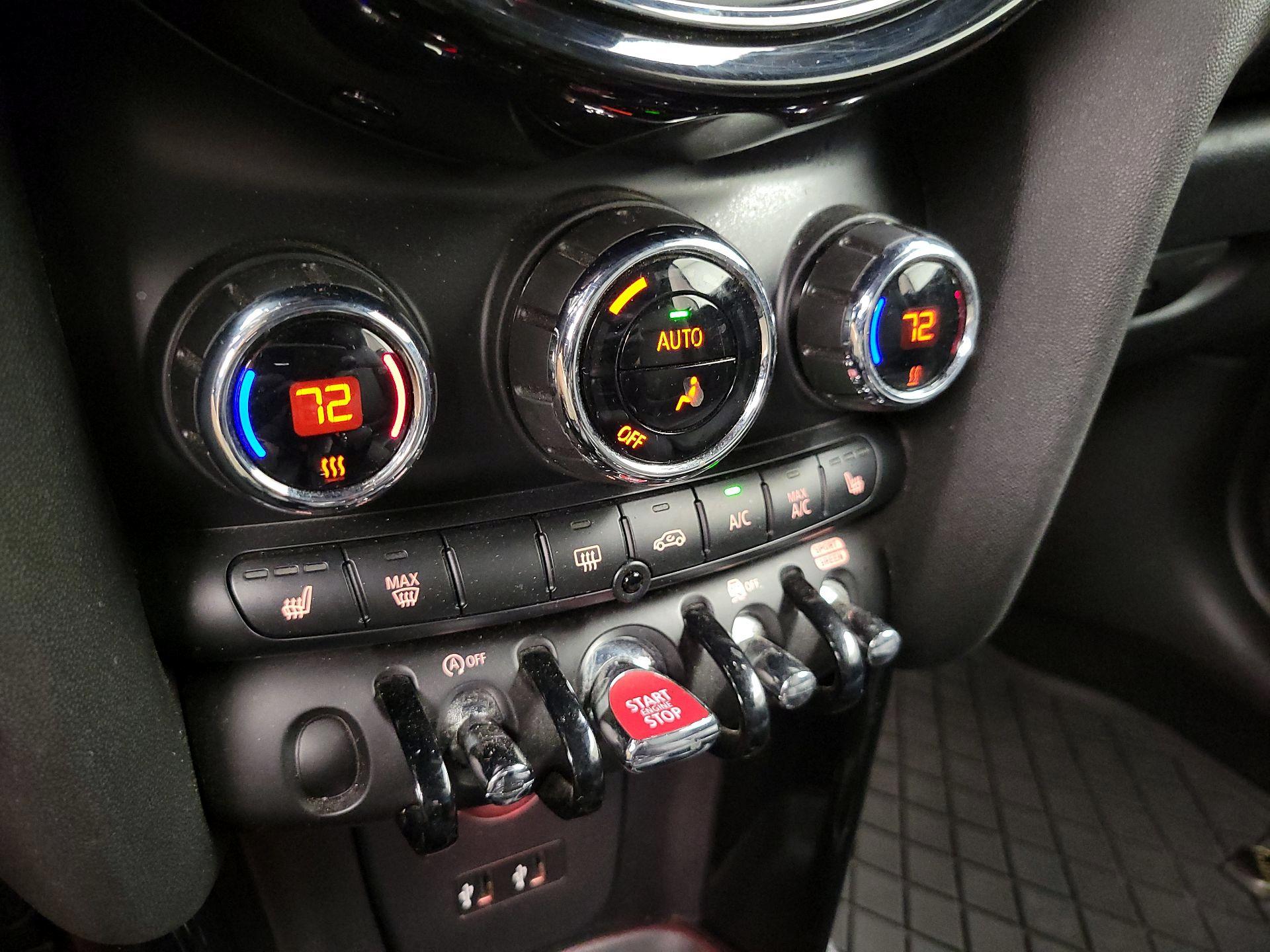 Thumbnail: 2020 MINI Cooper - 17